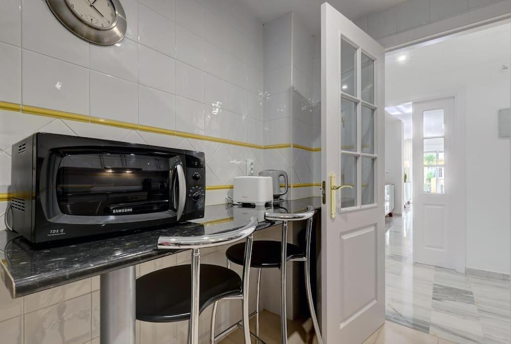 Apartment South Facing Near Sandy Beach And Golf Courses *