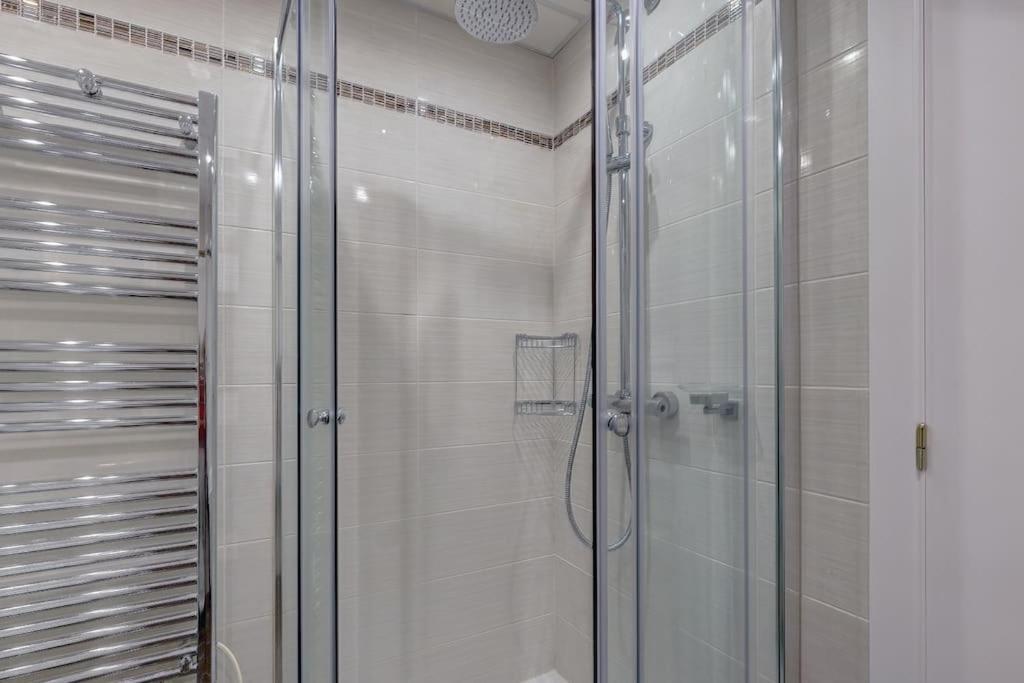 South Facing Near Sandy Beach And Golf Courses *