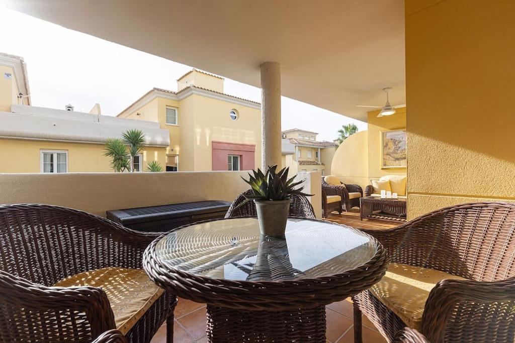 Apartment South Facing Near Sandy Beach And Golf Courses *