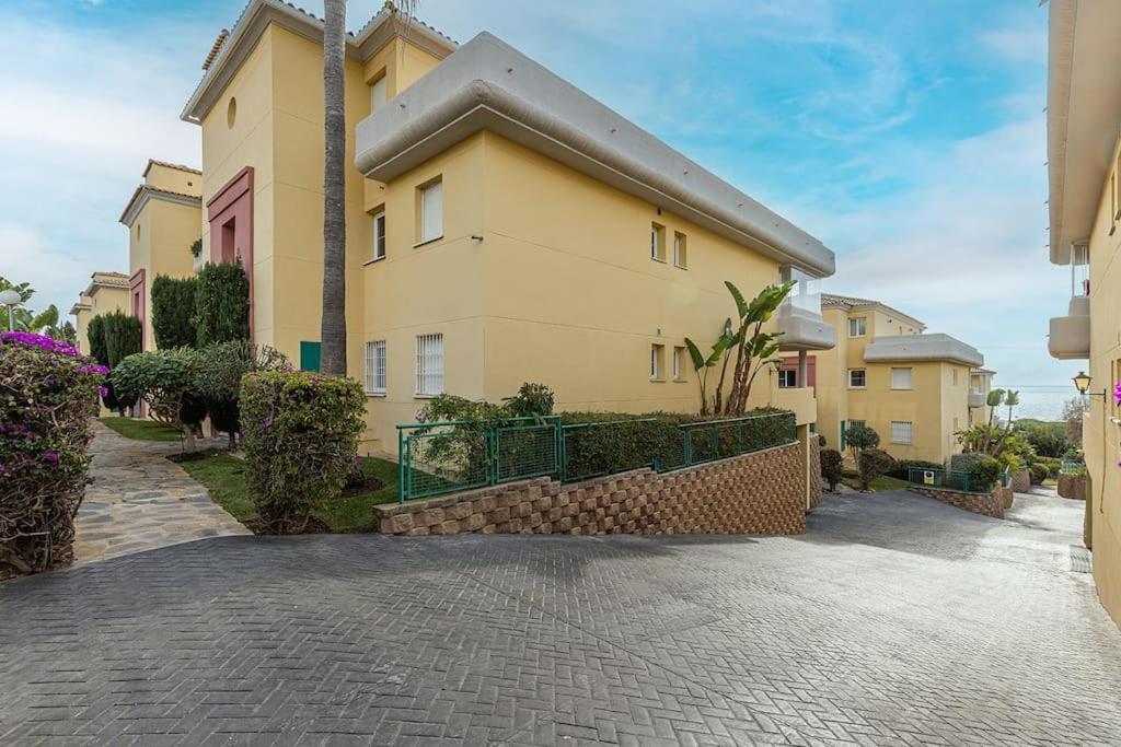 South Facing Near Sandy Beach And Golf Courses Marbella