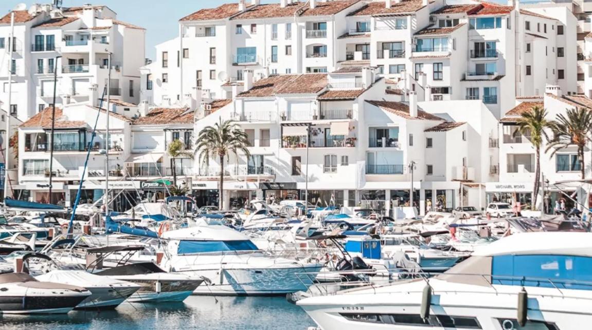 Increible Bajo Con Jardin Y Piscina - Puerto Banus Apartment *