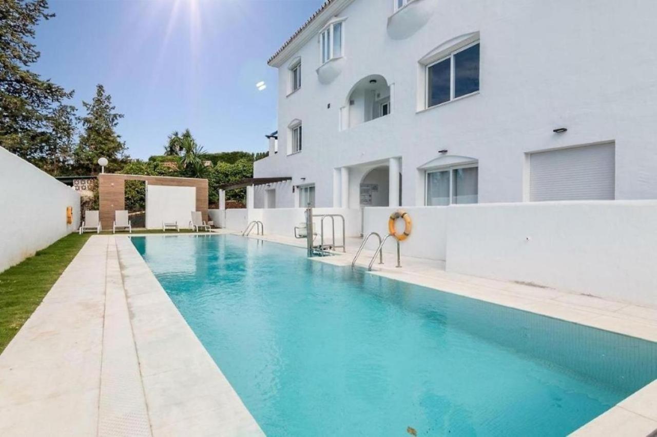 Increible Bajo Con Jardin Y Piscina - Puerto Banus Apartment *