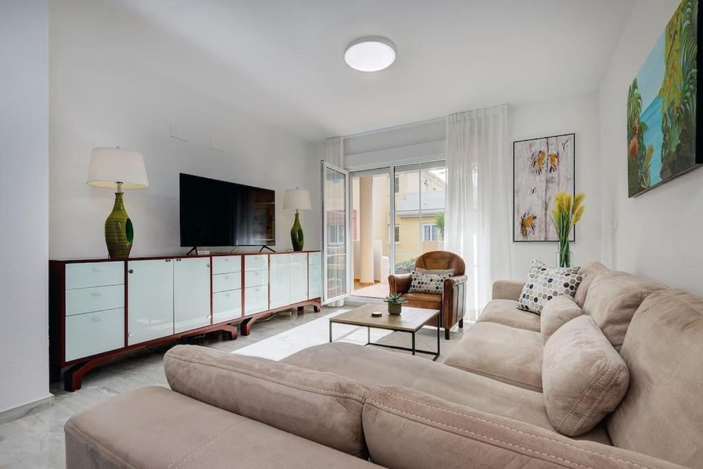 South Facing Near Sandy Beach And Golf Courses Apartment Marbella