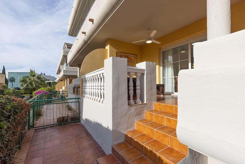 South Facing Near Sandy Beach And Golf Courses * Marbella