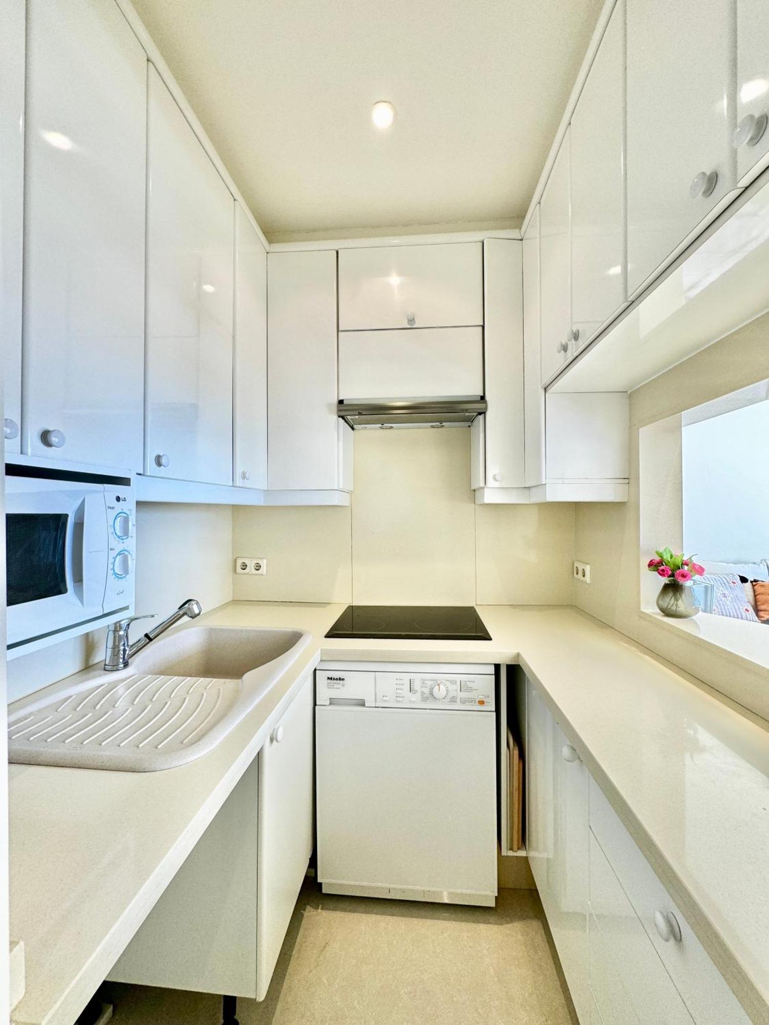 Seafront Skol Center By Eaw Homes Appartement Marbella