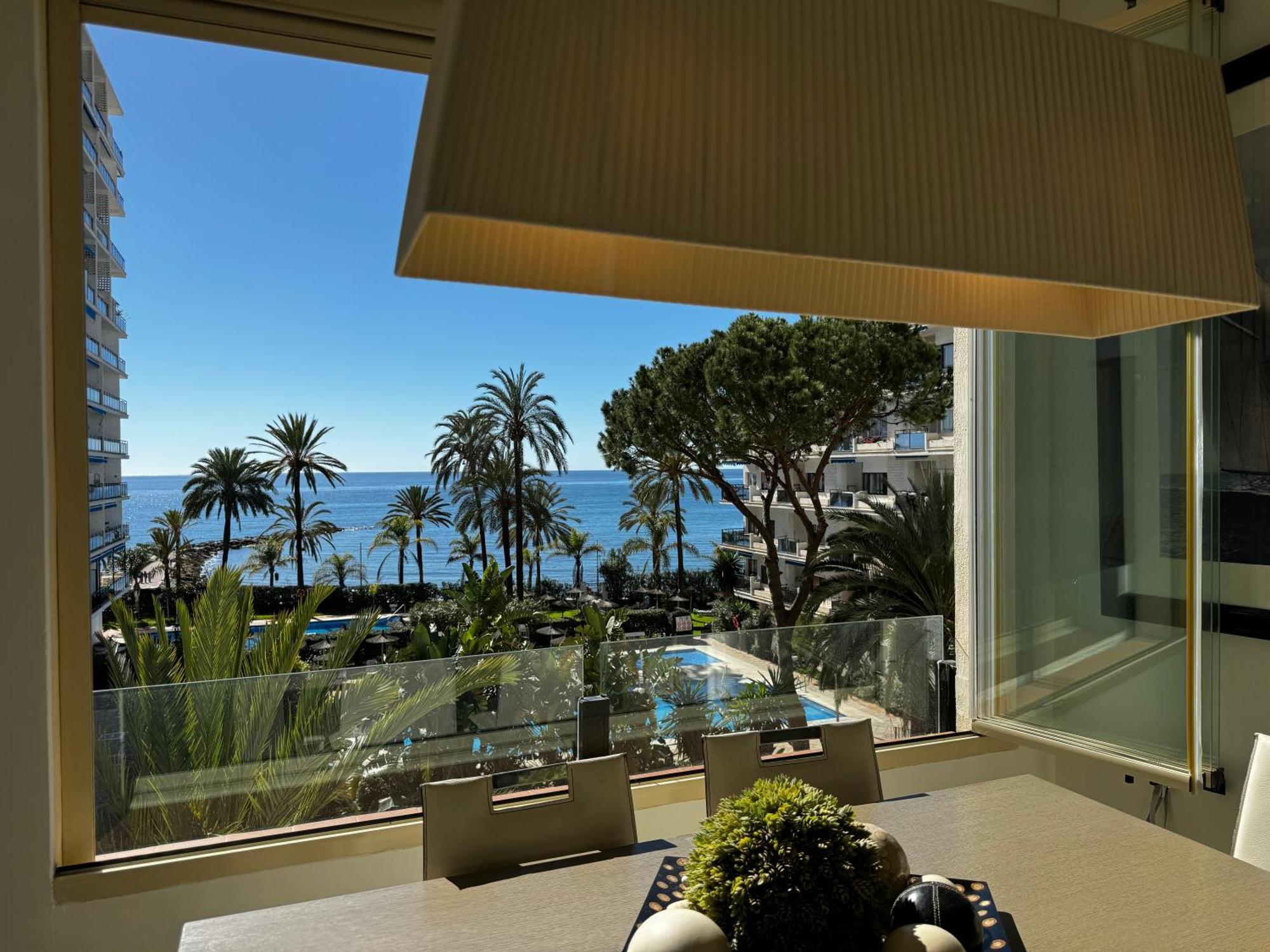 Seafront Skol Center By Eaw Homes