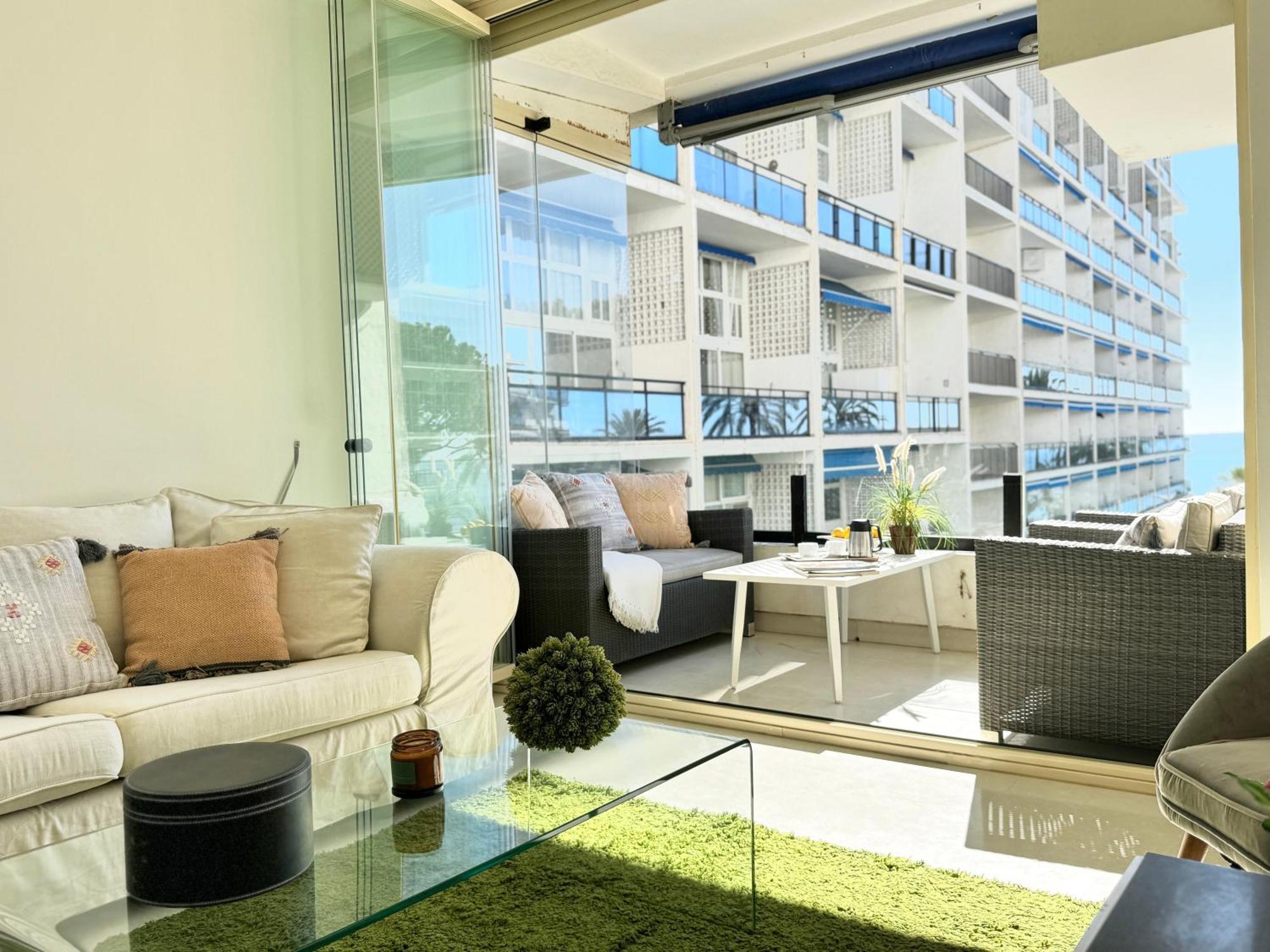 Apartamento Seafront Skol Center By Eaw Homes *
