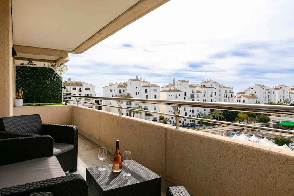 Apartment Spacious And Luxurious In Puerto Banus