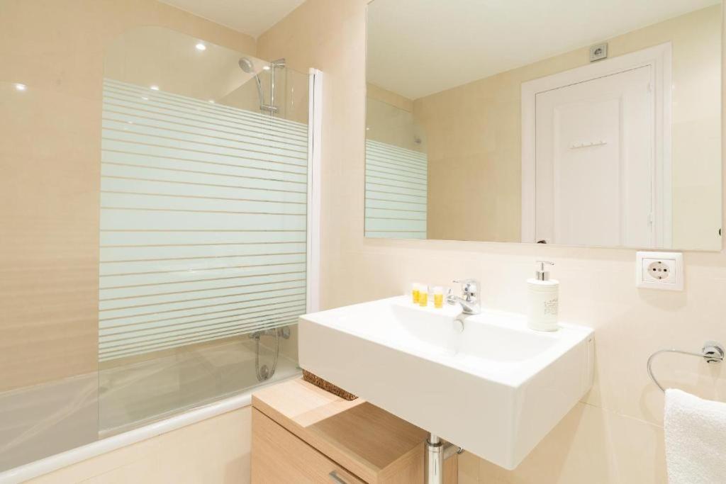 Sea View 1st Line Free Parking Apartamento *