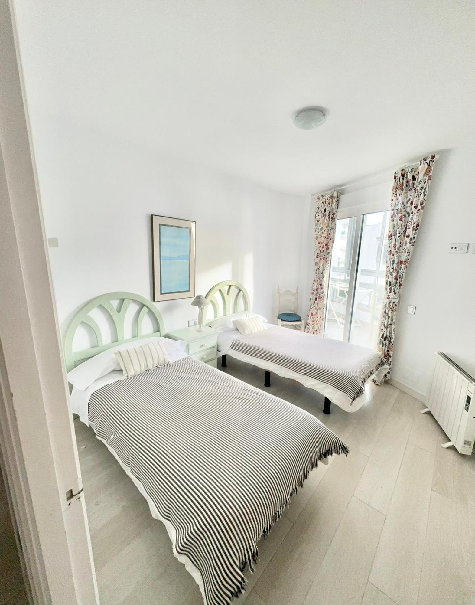 Sea View 1st Line Free Parking Apartamento