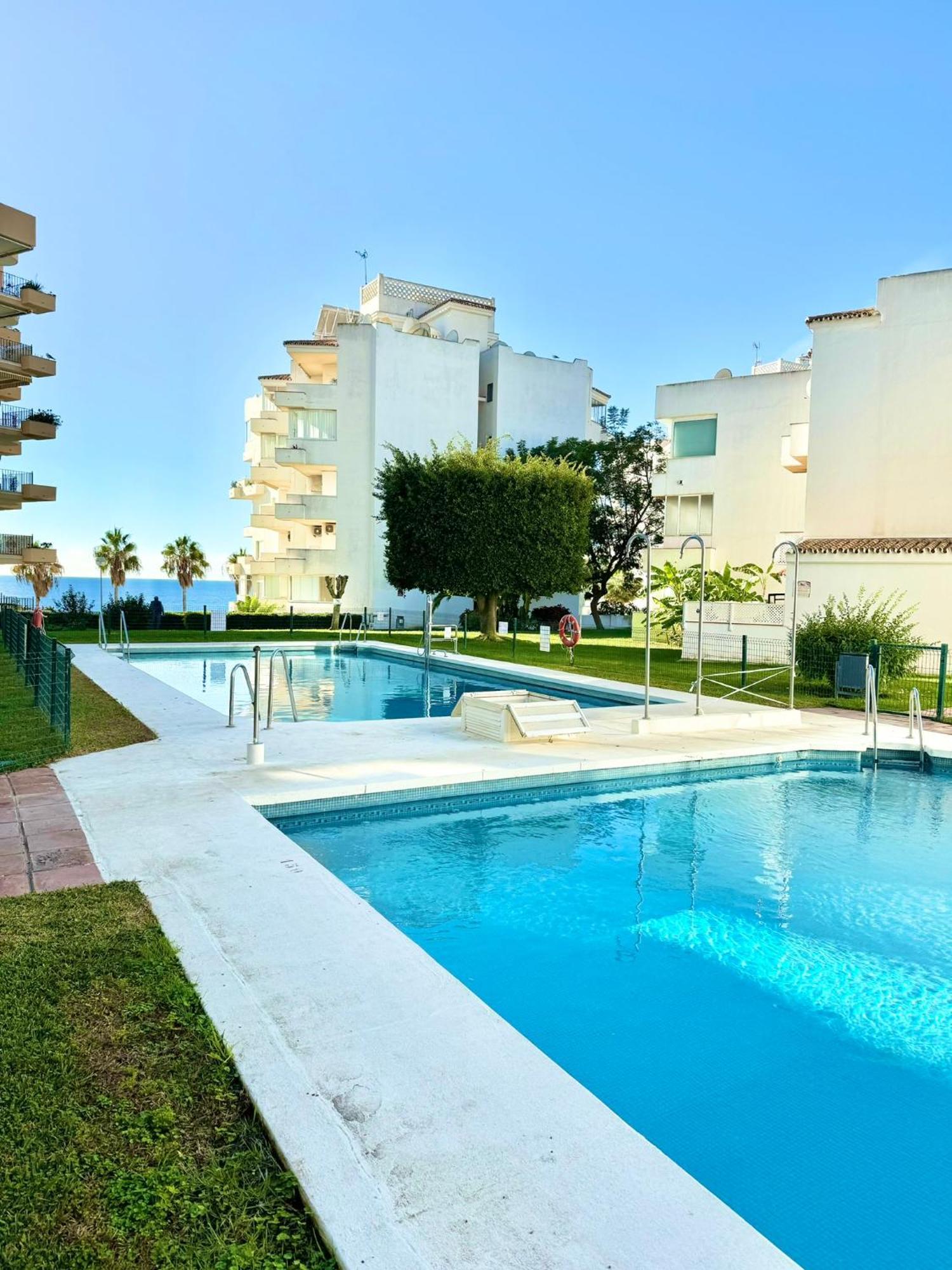 Sea View 1st Line Free Parking * Marbella