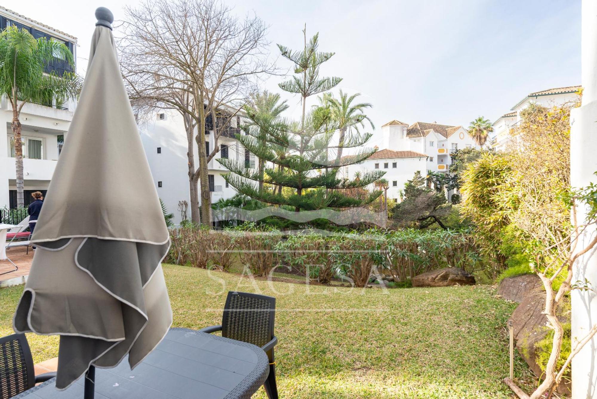 Jardines De Golondrinas * Marbella