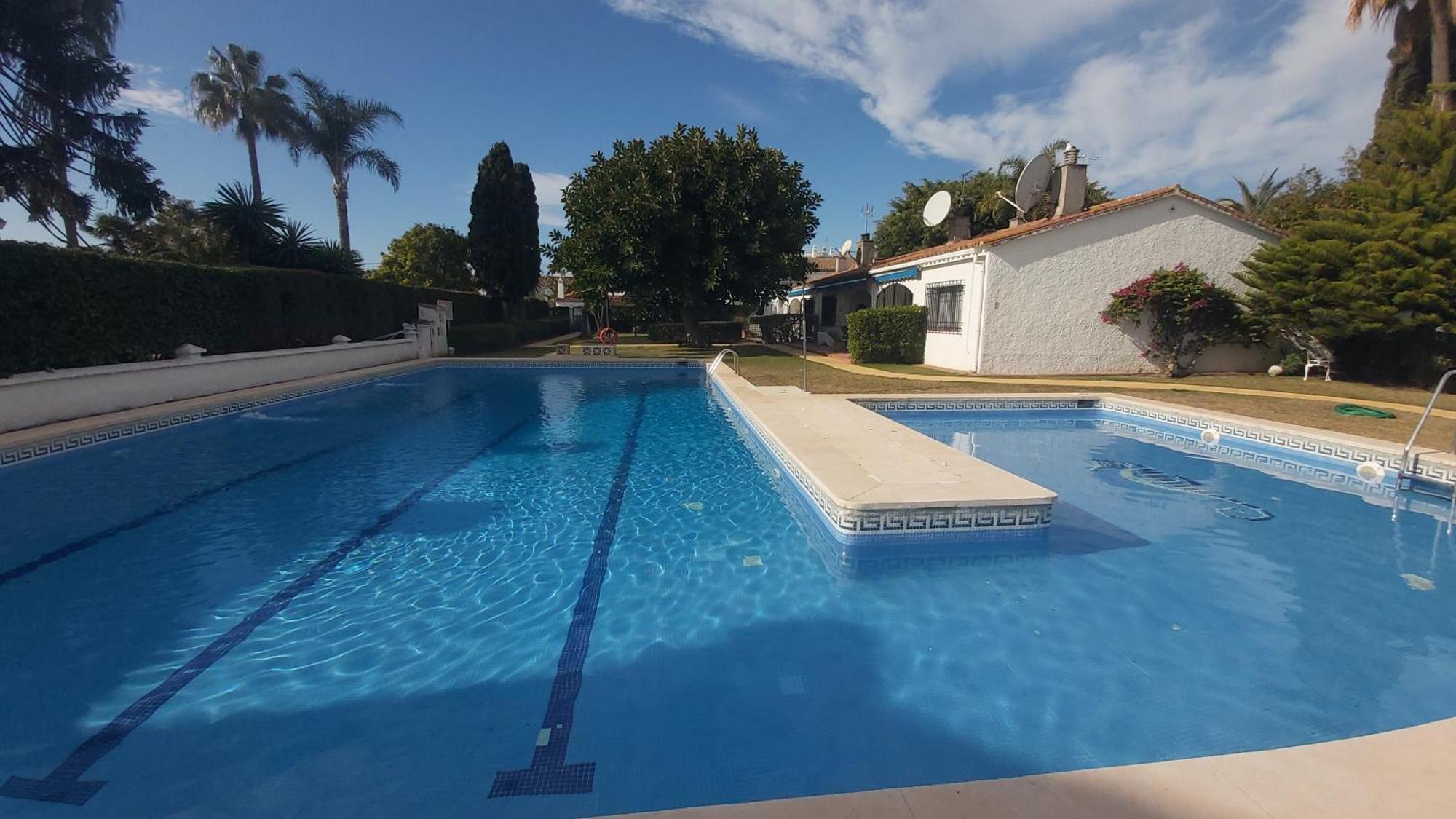 Del Parque Flats Picasso Townhouse Marbella