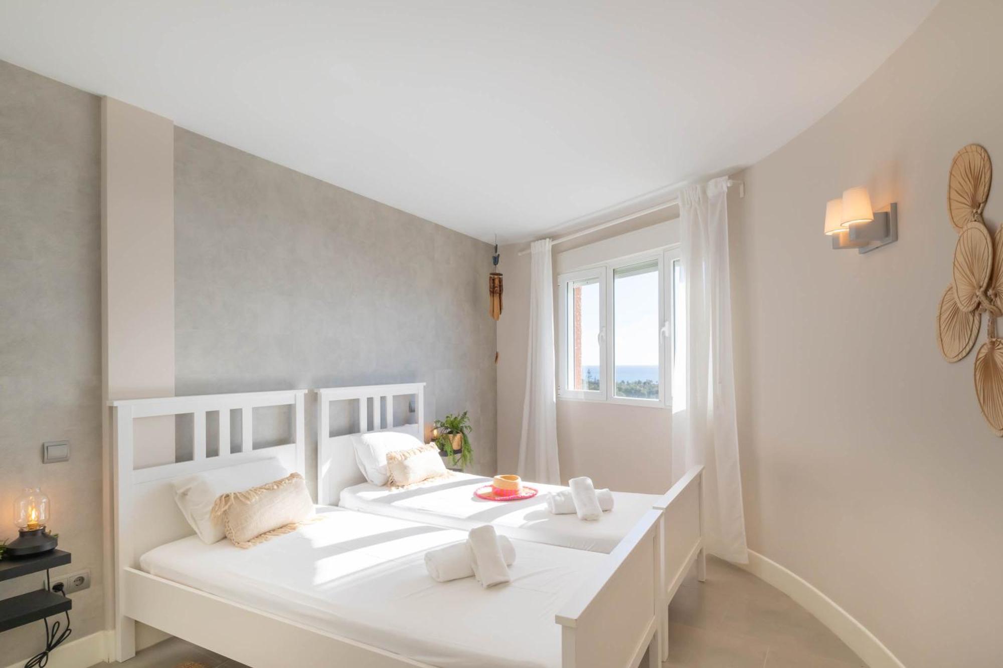 Coronado Marbesa - Happy Apartment *
