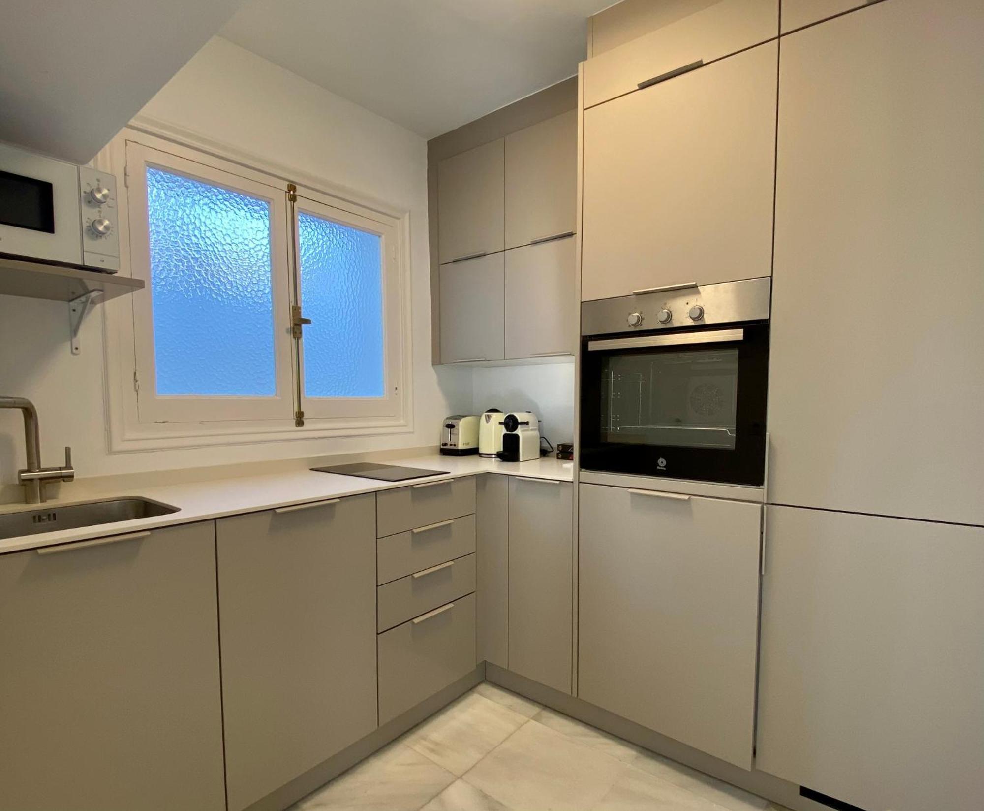 Golden Mile Front Line Apartment