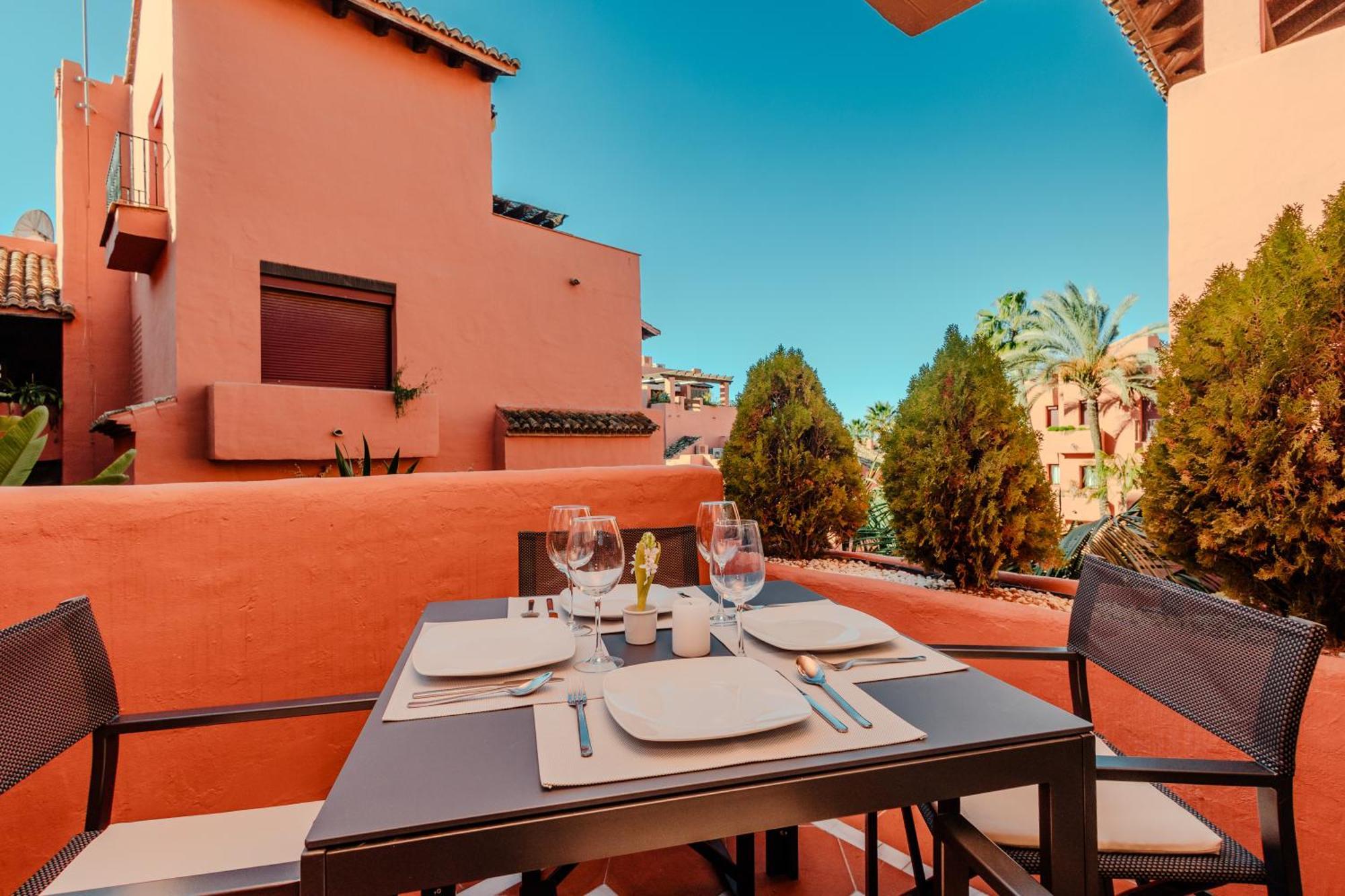 Dream Experience In Elviria: Luxury Property Close To Beaches, Restaurants And Golf Courses Apartamento