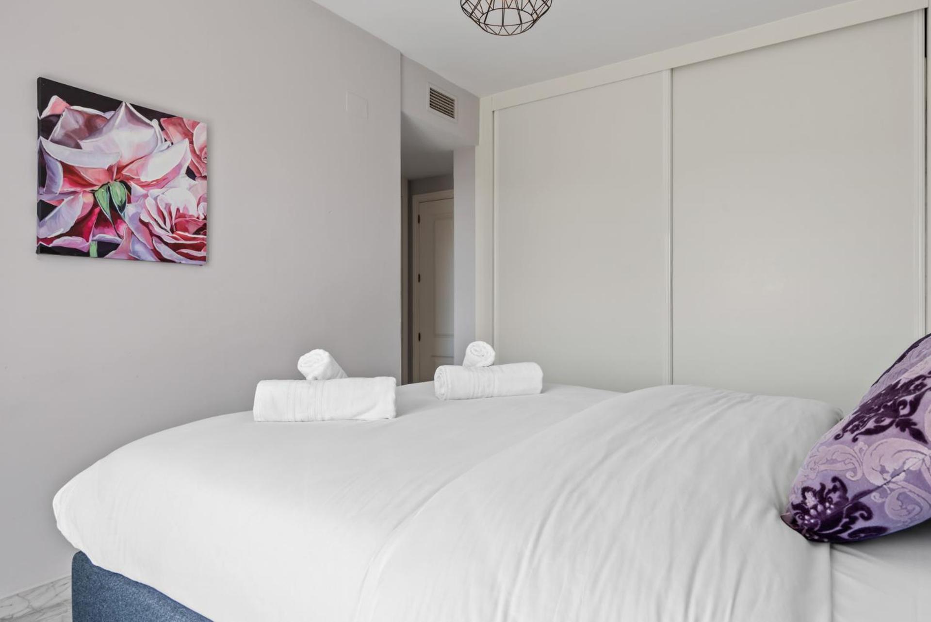 Lovely 2-bed 10 Mins Walk From Puerto Banus Apartment Marbella