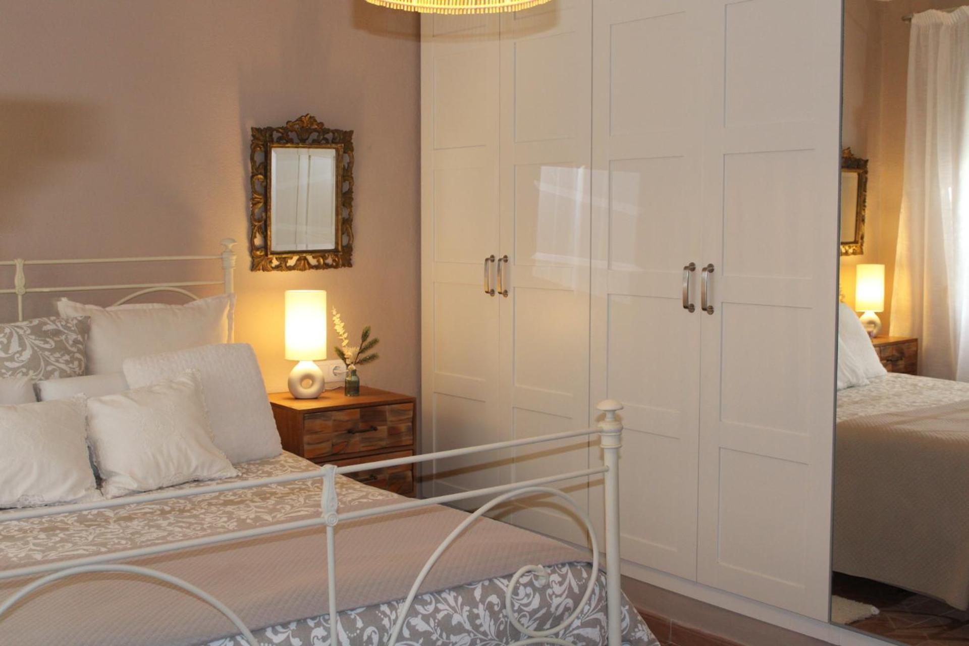 El Jardin Secreto De Elviria Apartment