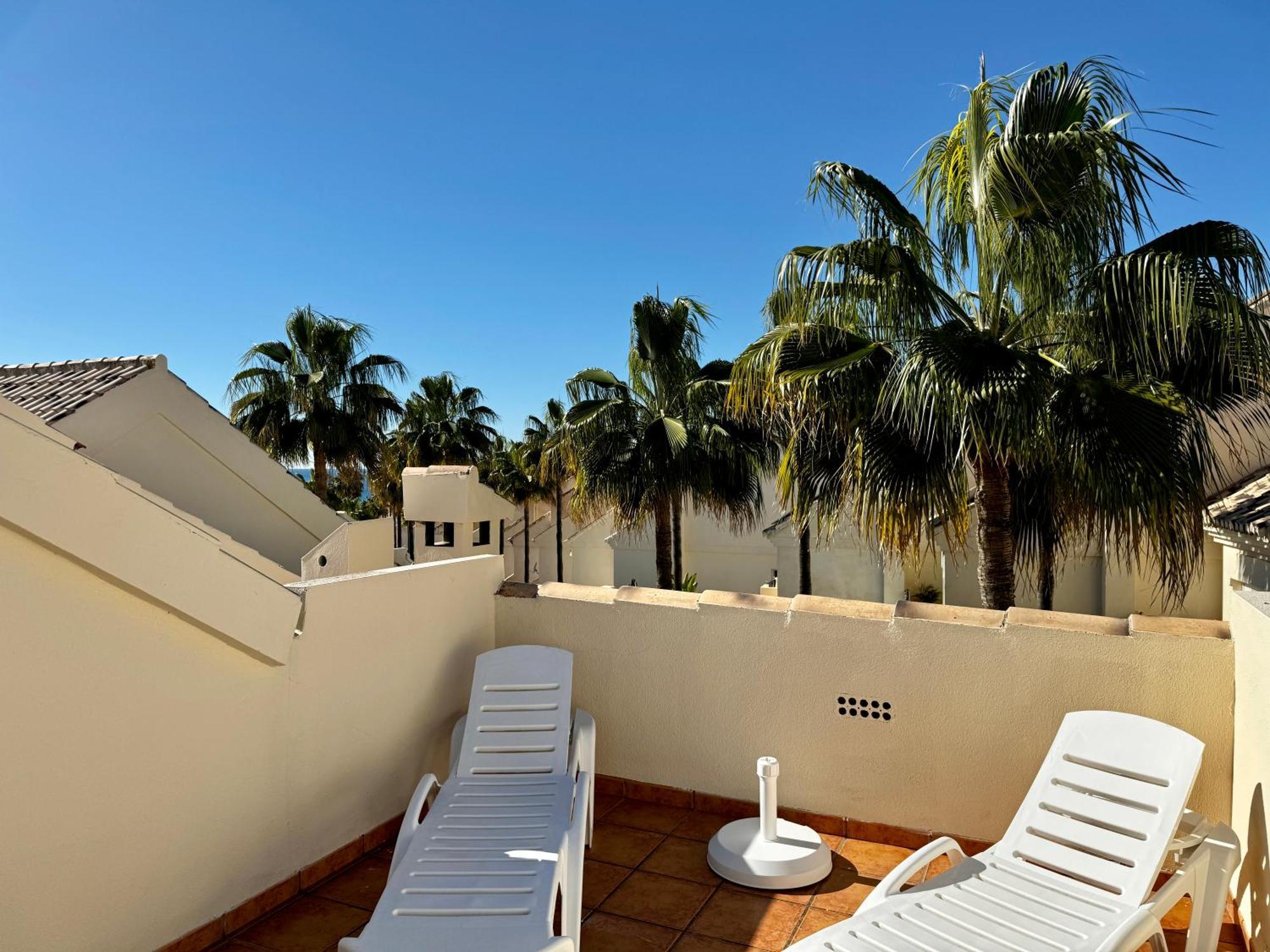 El Arenal Townhouse By The With Swimming Pool Ii- Eaw Homes Vakantiehuis Marbella