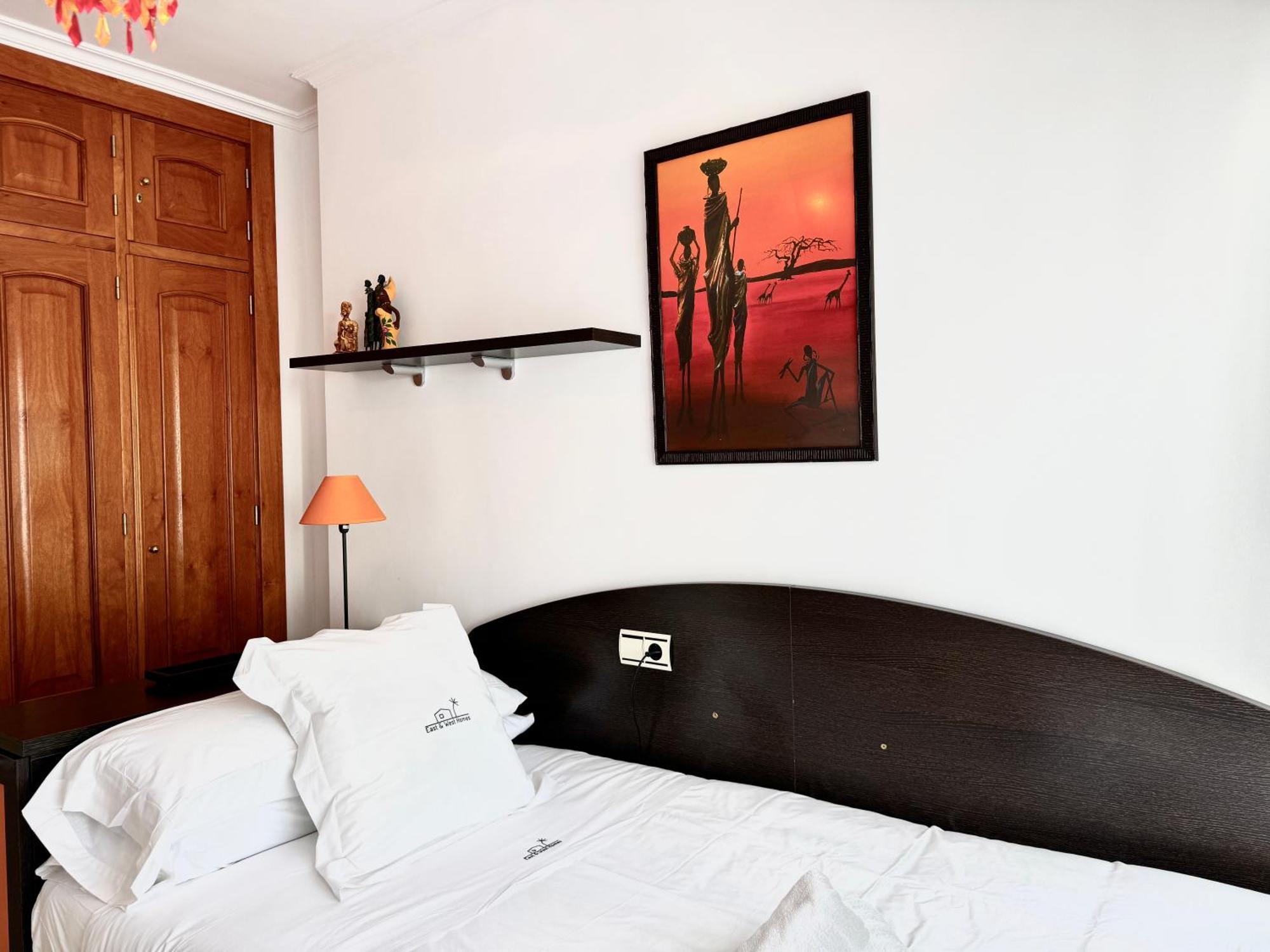 Vakantiehuis El Arenal Townhouse By The With Swimming Pool Ii- Eaw Homes *