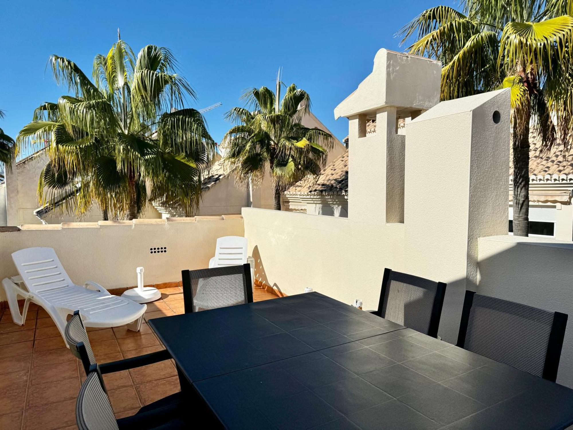 El Arenal Townhouse By The With Swimming Pool Ii- Eaw Homes Vakantiehuis *