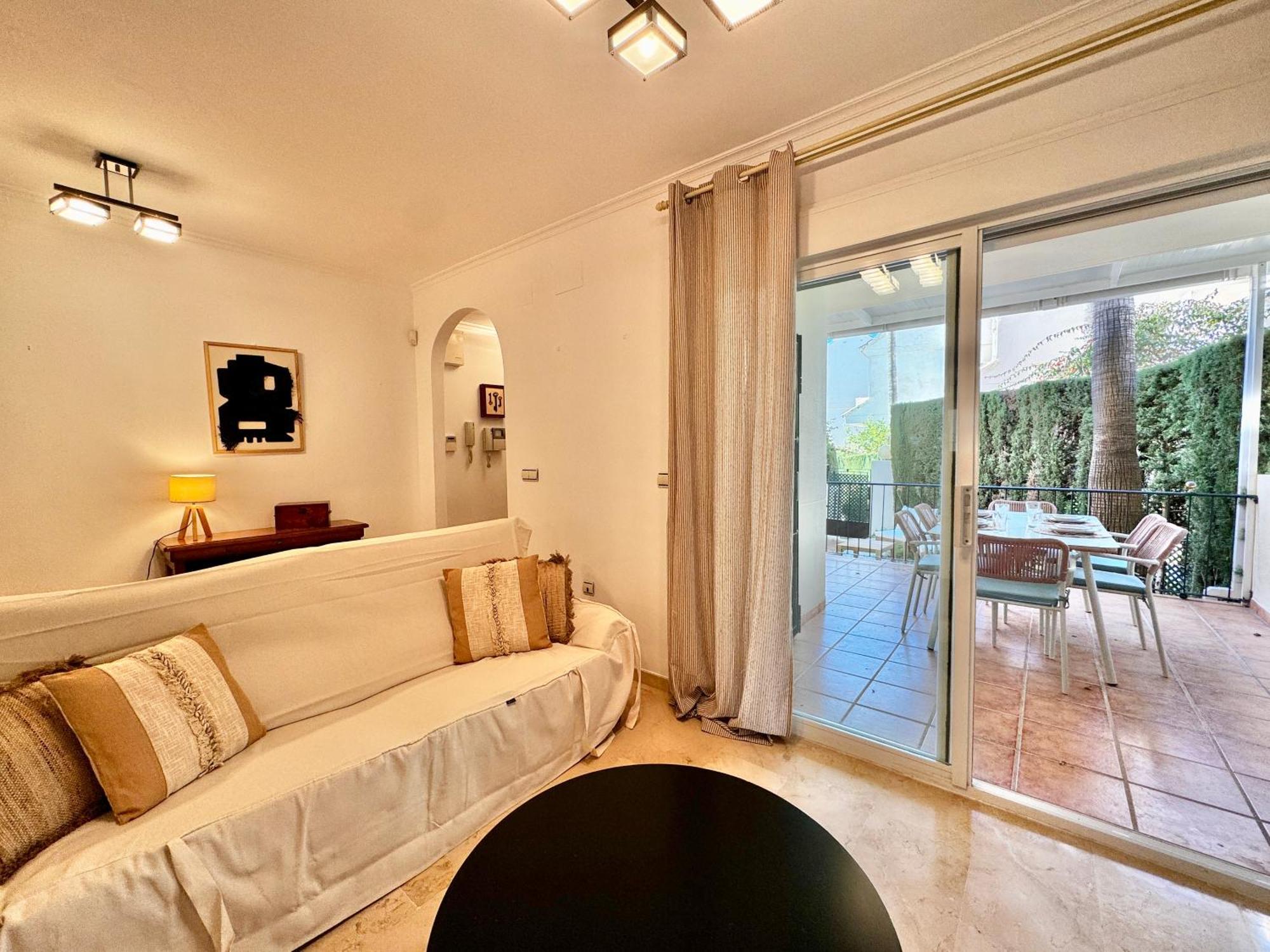 Vakantiehuis El Arenal Townhouse By The With Swimming Pool Ii- Eaw Homes Marbella