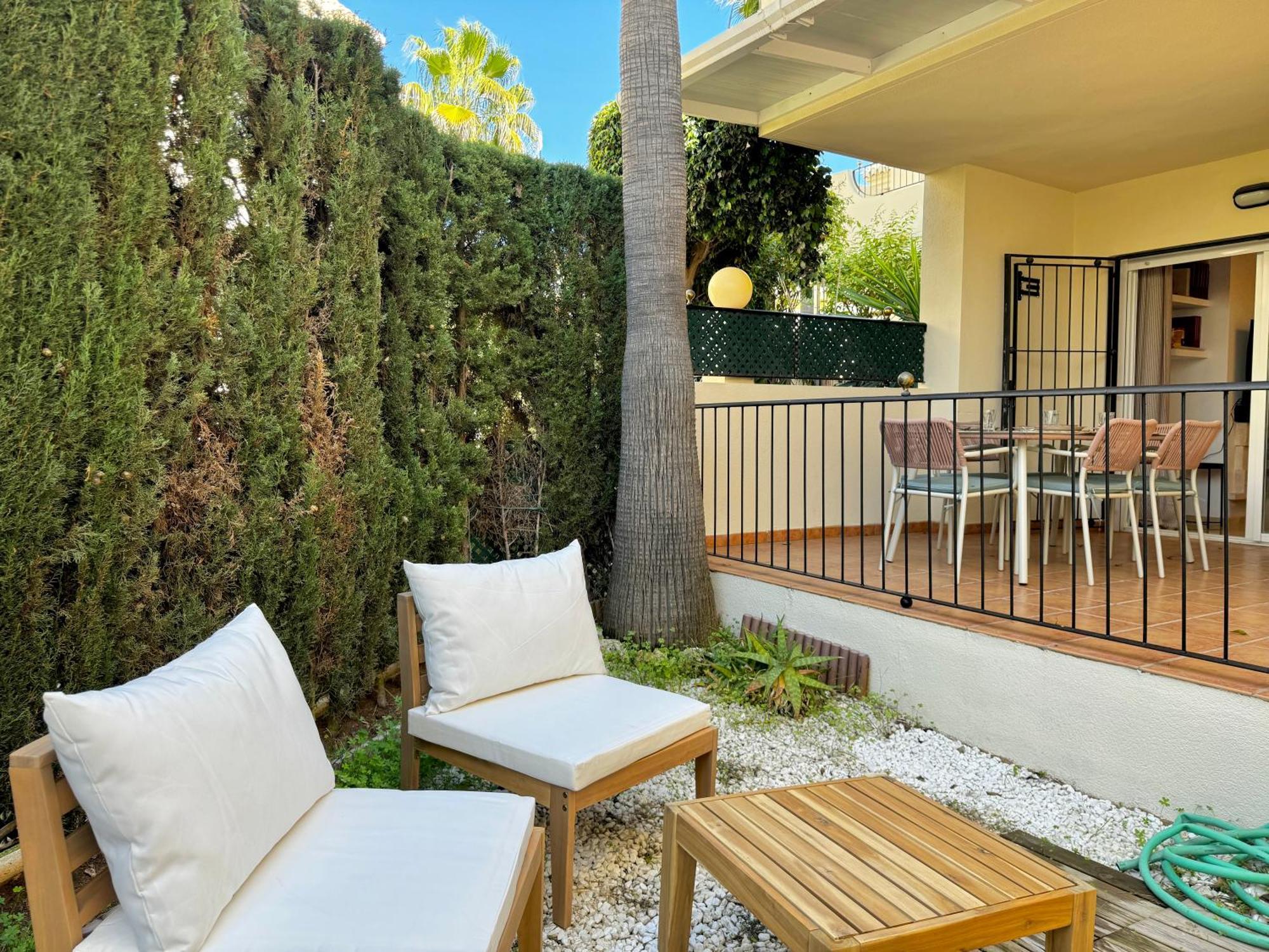 El Arenal Townhouse By The With Swimming Pool Ii- Eaw Homes Vakantiehuis *