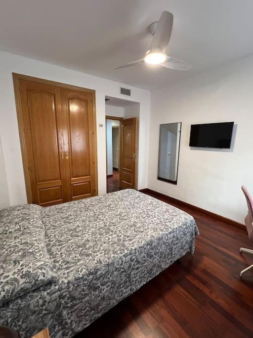 Apartment En 2ª Linea De Playa, Centro De *