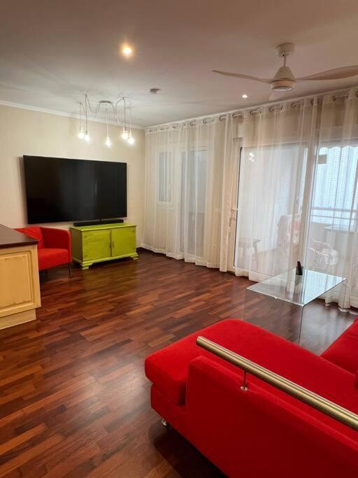 Apartment En 2ª Linea De Playa, Centro De Marbella