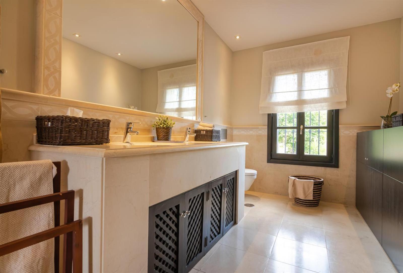 Luxury In Golden Mile Marbella