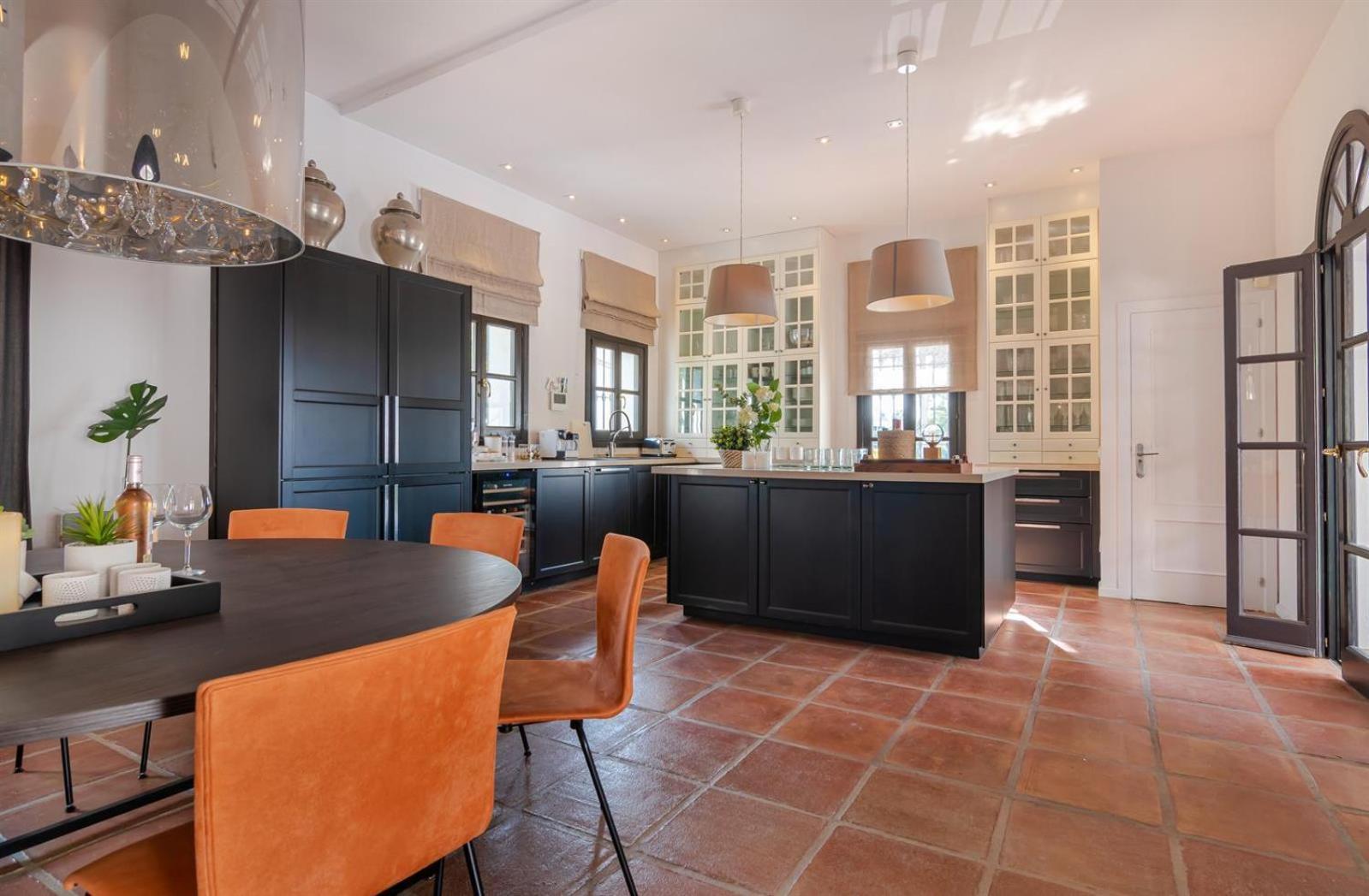 Luxury In Golden Mile Villa Marbella