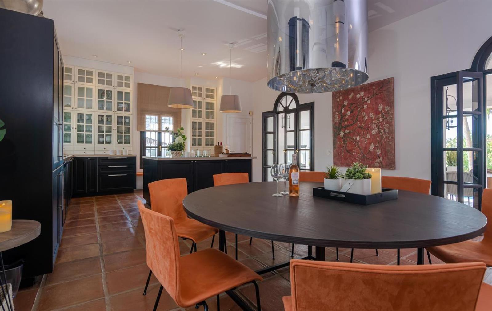 Luxury In Golden Mile Marbella