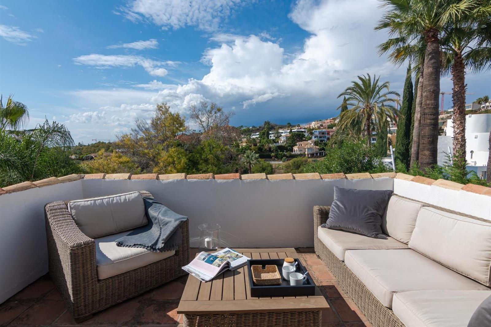 Luxury In Golden Mile