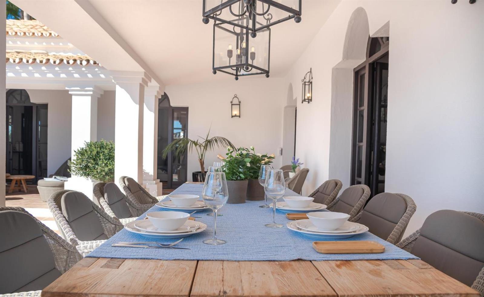 Villa Luxury In Golden Mile