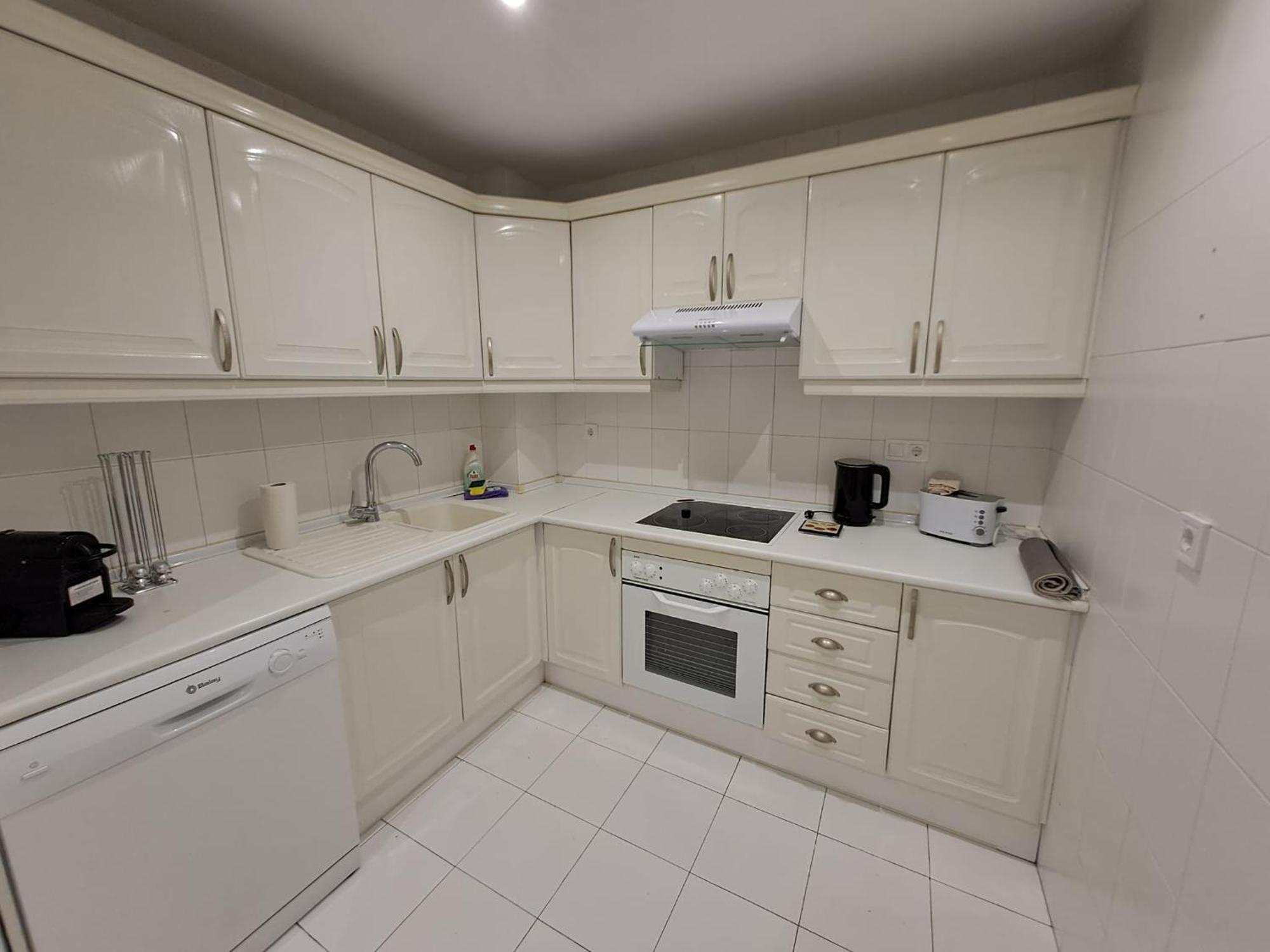 Luminous In Playas Del Duque , Puerto Banus By Holidays & Appartement