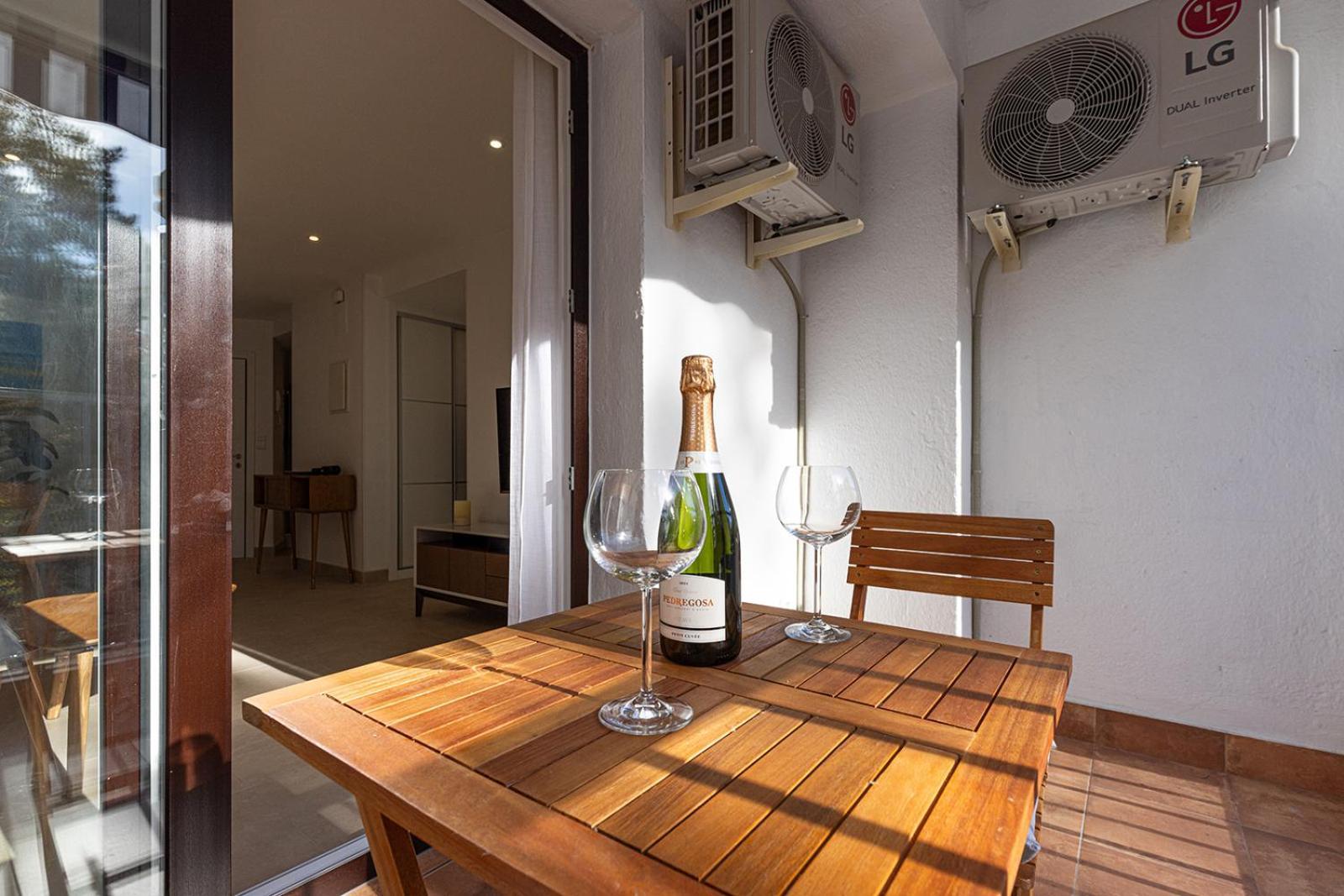 Stunning 1 Bedroom In Centre Apartment