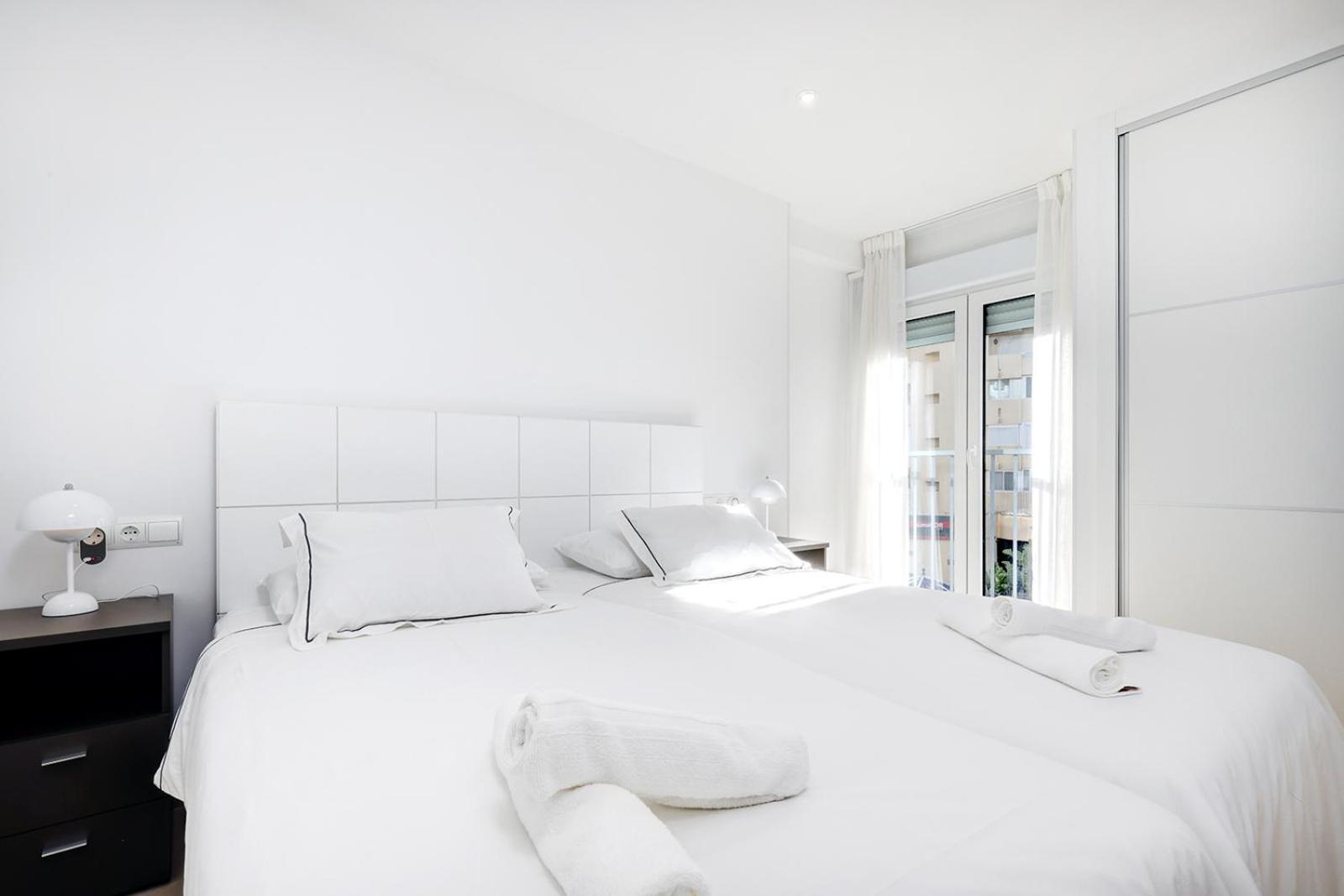 Stunning 1 Bedroom In Centre *