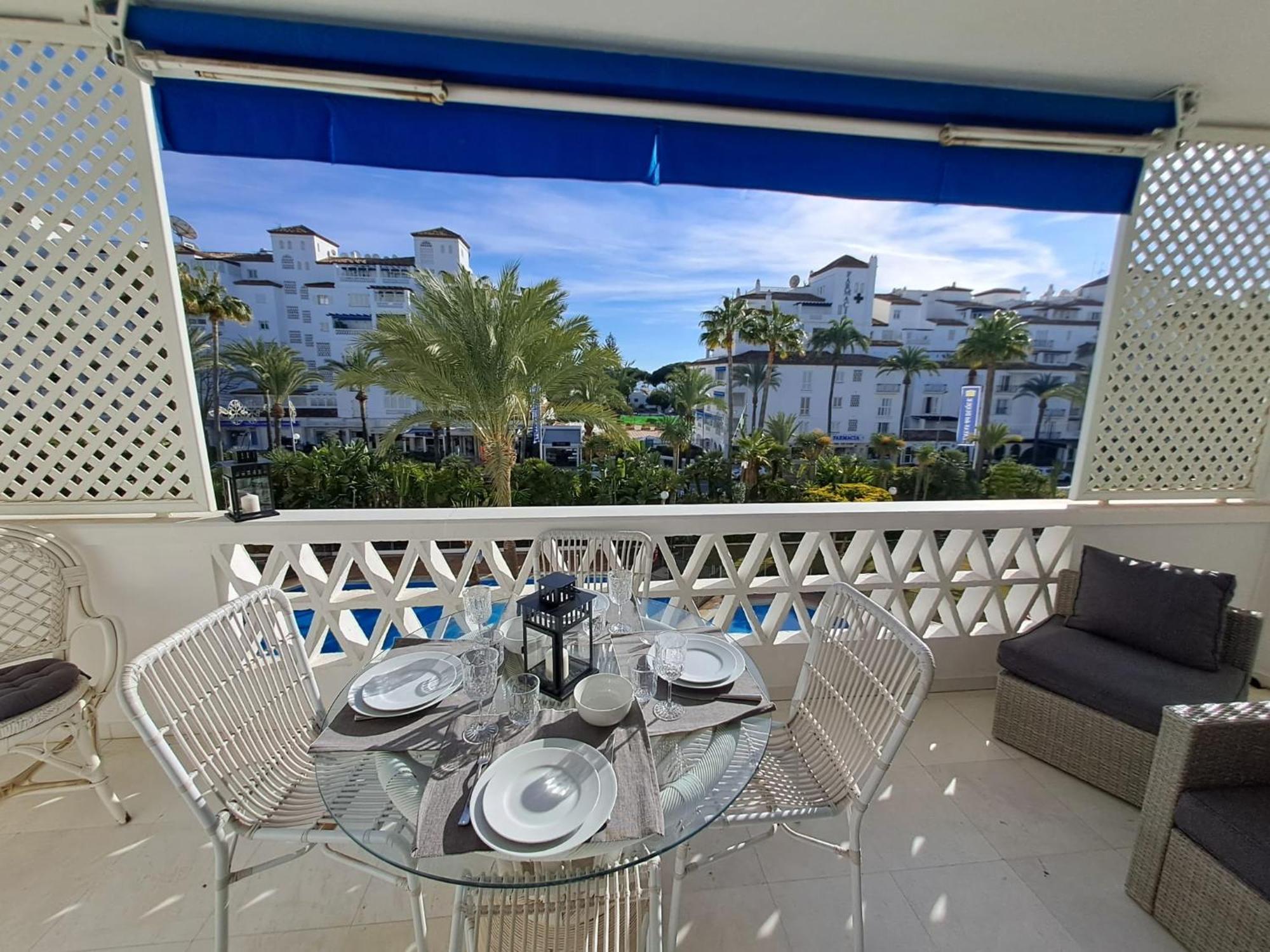 Appartement Luminous In Playas Del Duque , Puerto Banus By Holidays & Marbella