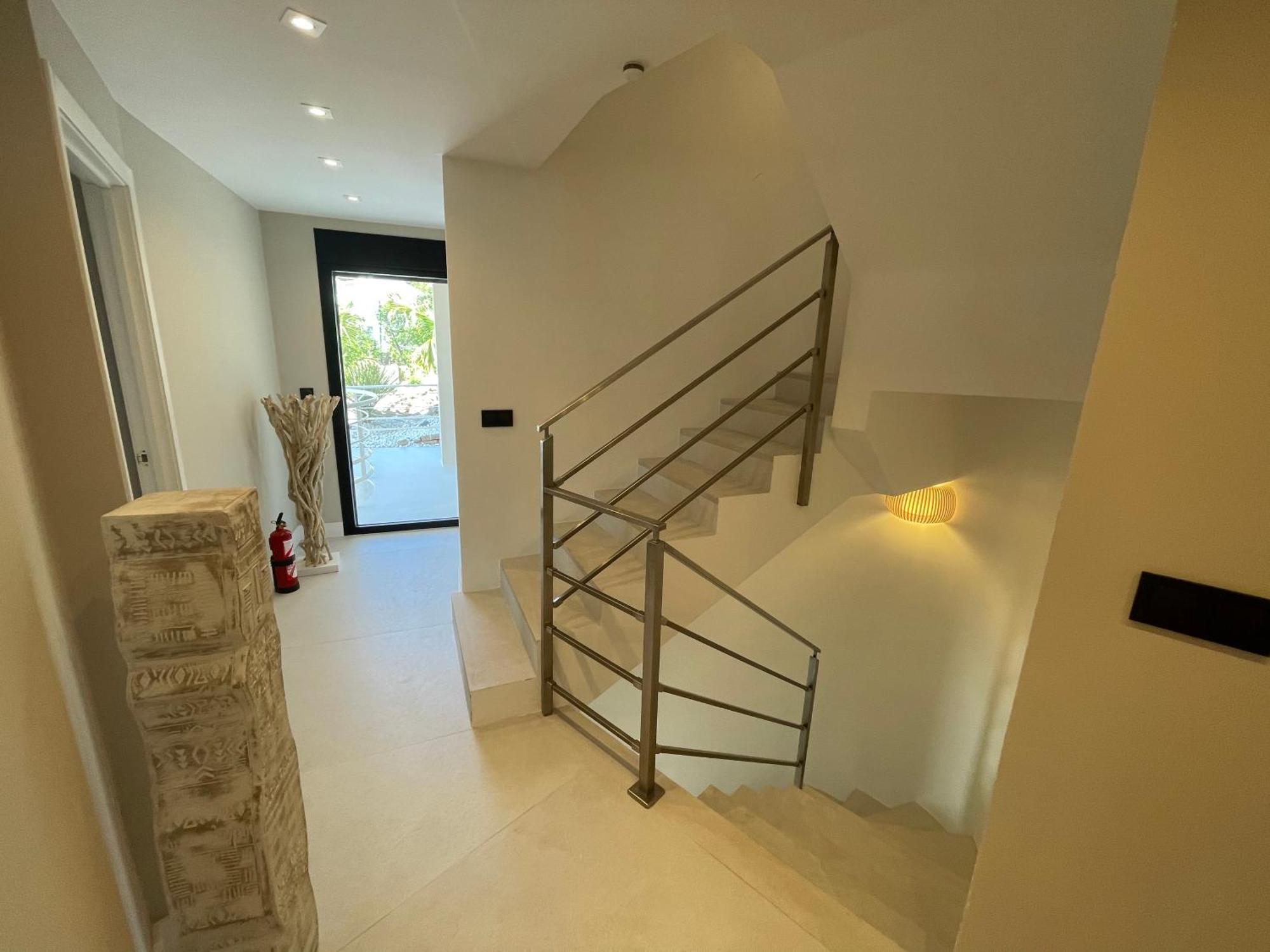 Ultimate Luxury Dream With 7 Bedrooms, Gym, And Infinity Pool Marbella