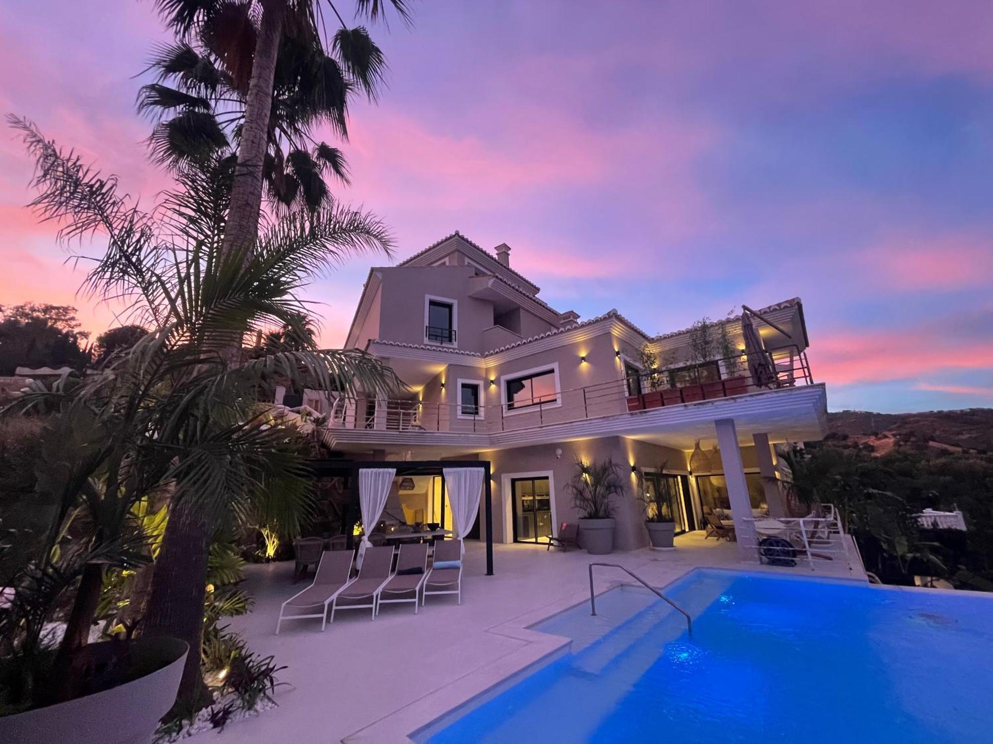 Ultimate Luxury Dream With 7 Bedrooms, Gym, And Infinity Pool Pousada