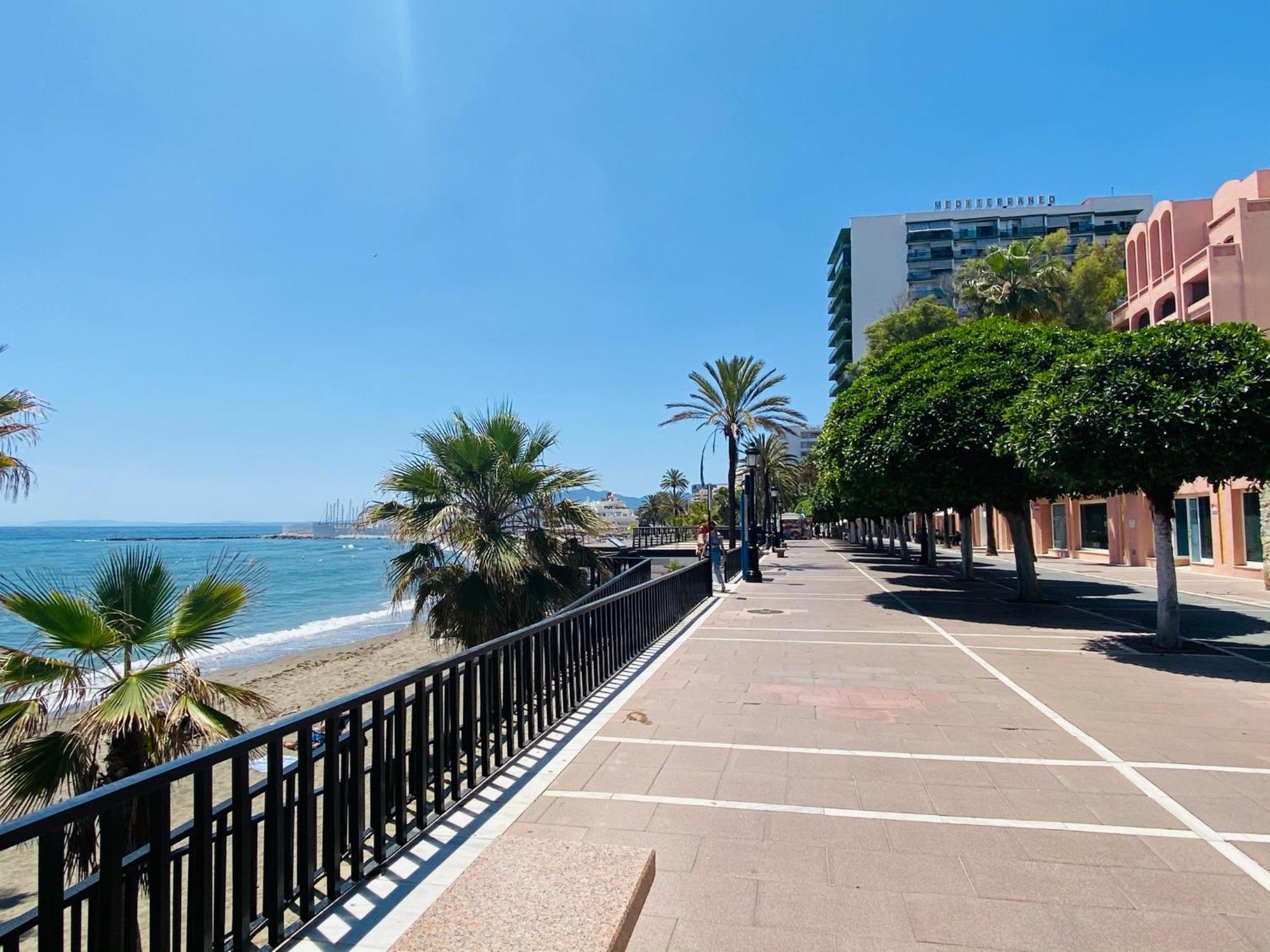 Appartement On The First Line Of The Sea With A View And Free Parking