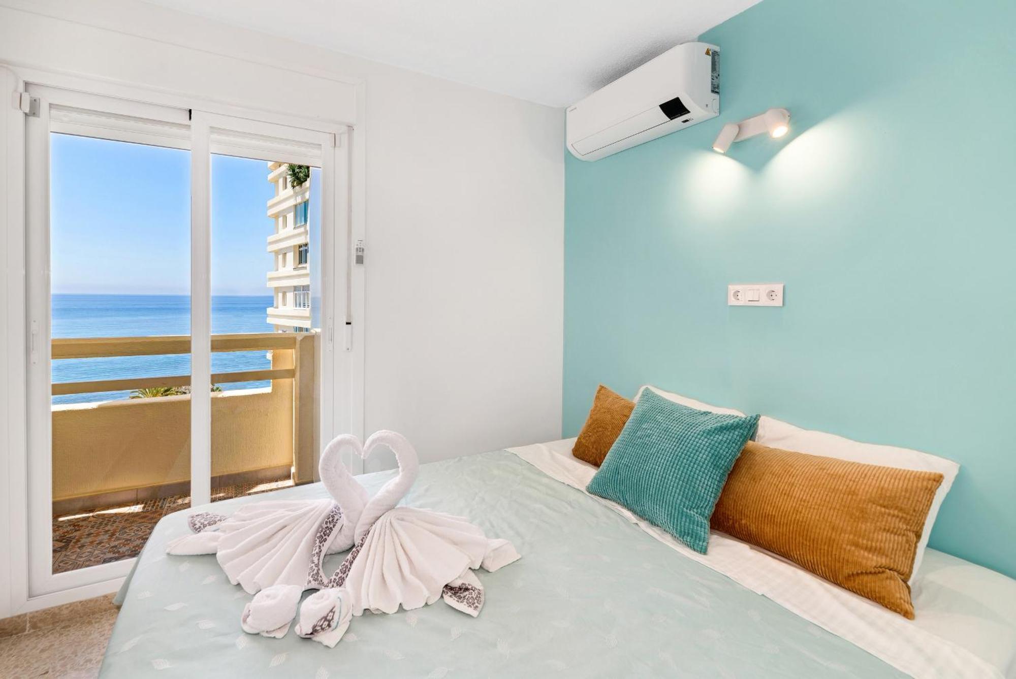 Appartement On The First Line Of The Sea With A View And Free Parking *