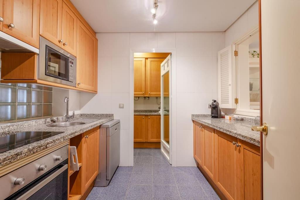 Frontline 2 Bed Apartment, San Pedro De Alcantara Apartment Marbella