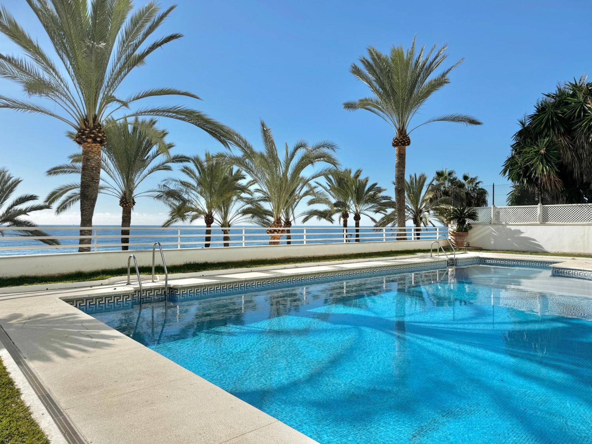 Seaside Oasis With Mountain Views - Eaw Homes *