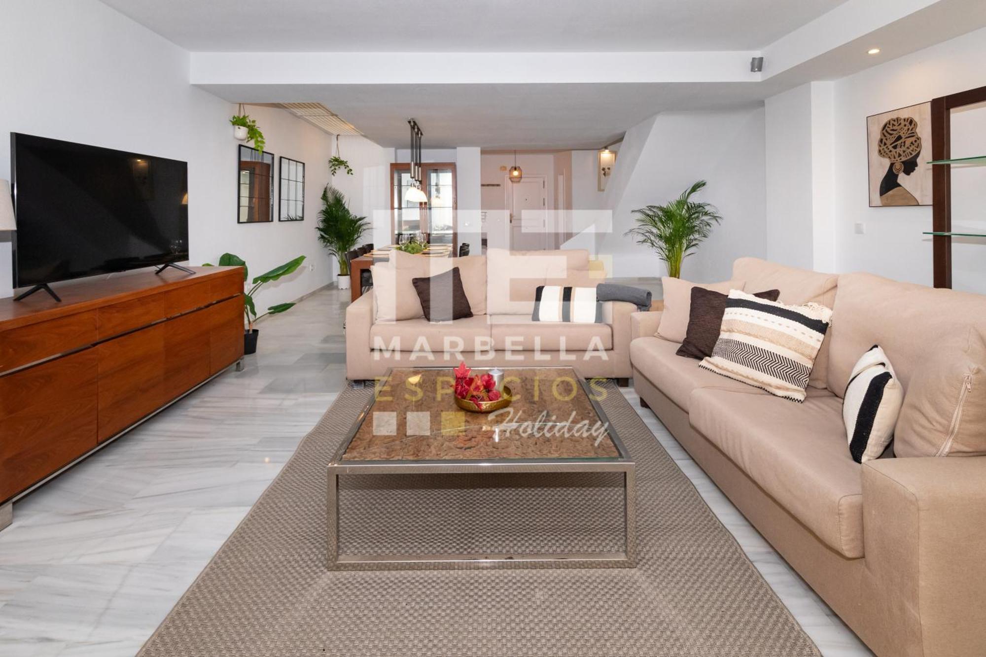 Town House 3 Beds In The Center Of Marbella