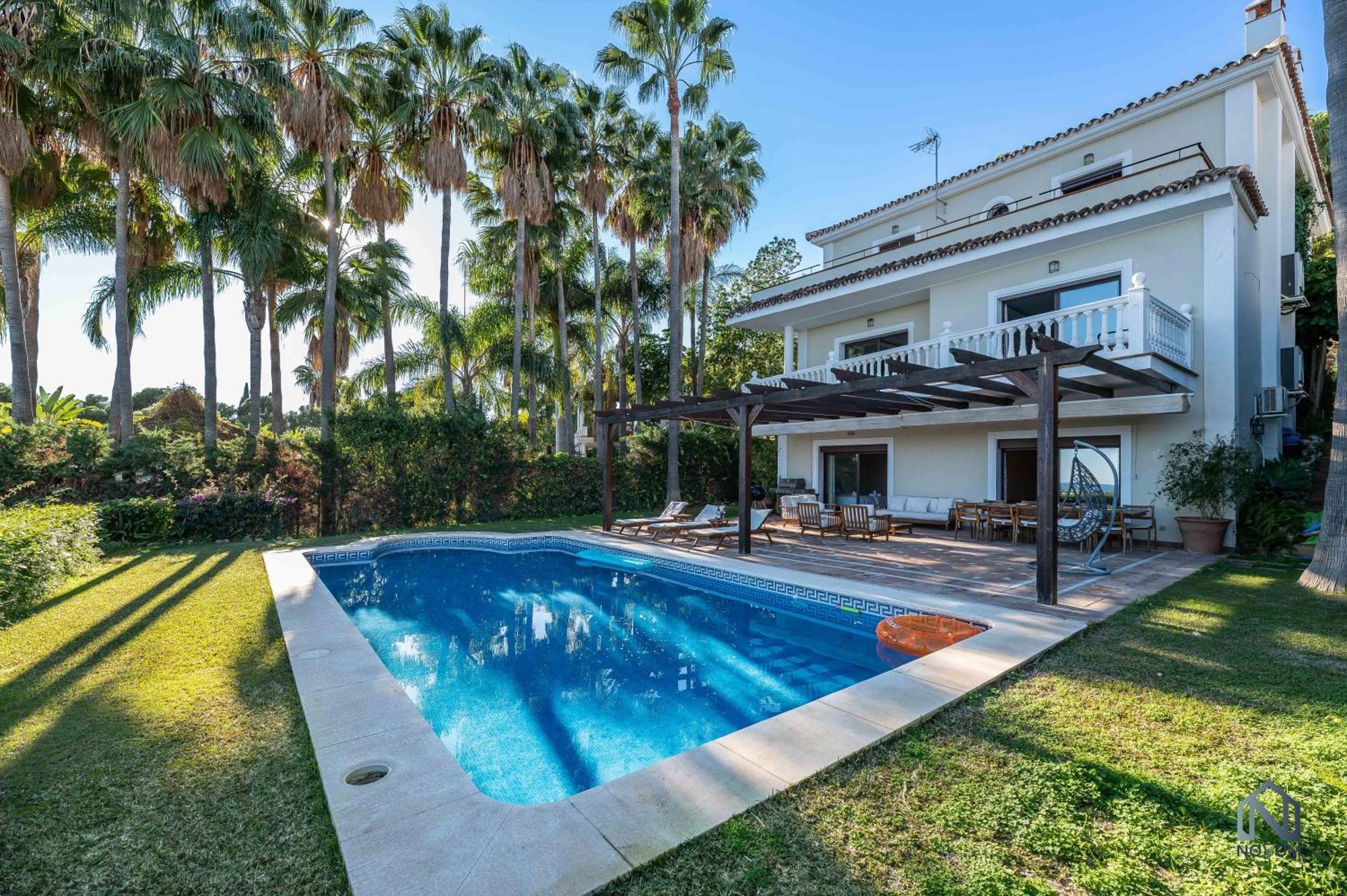 Spacious 6 Bdrm - Golf Lover's Paradise Appartement *
