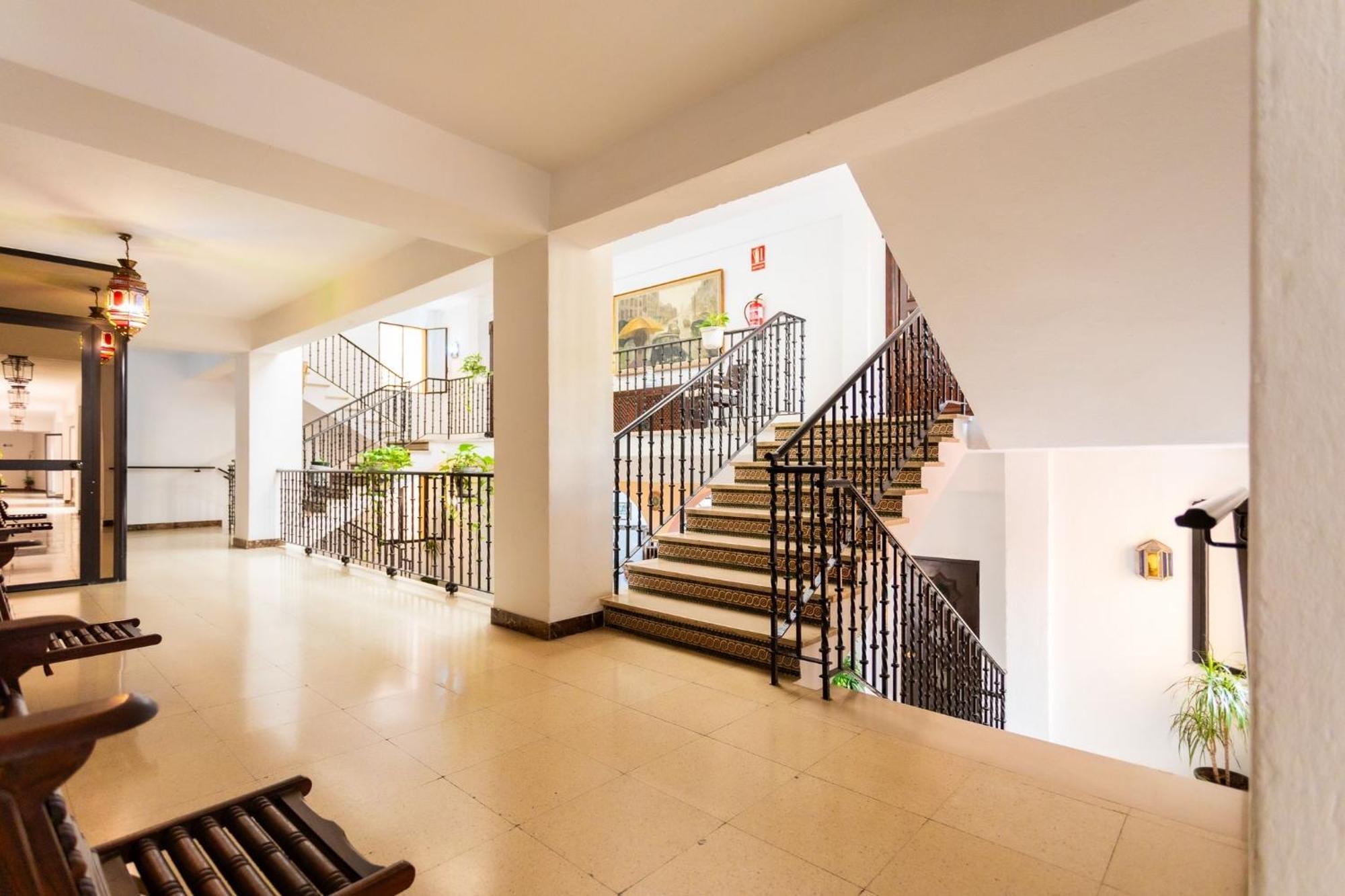 Apartment In Heart Of Town On The Coast