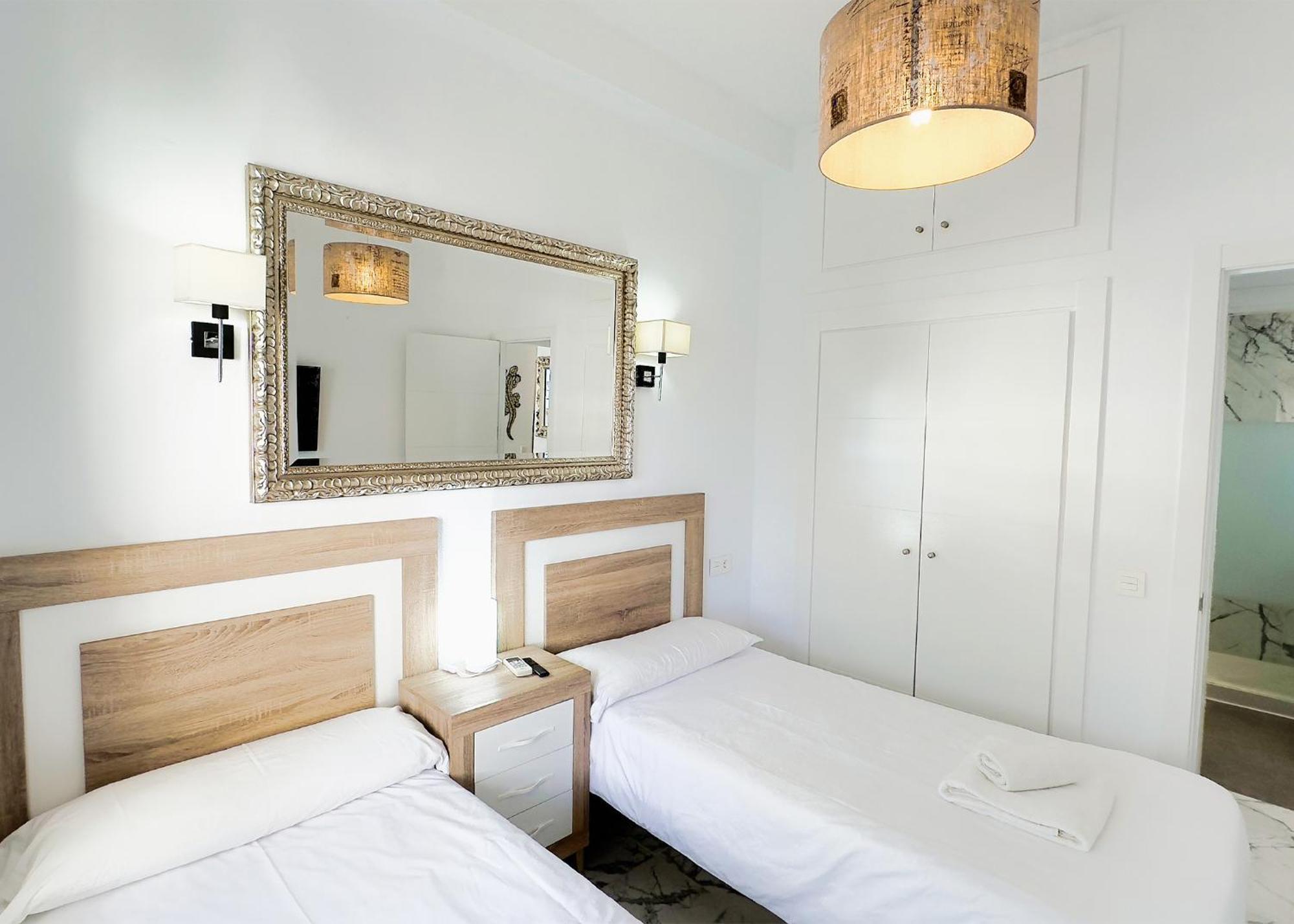 Apartment Skol 424 Stunning One-bedroom With Sea Views