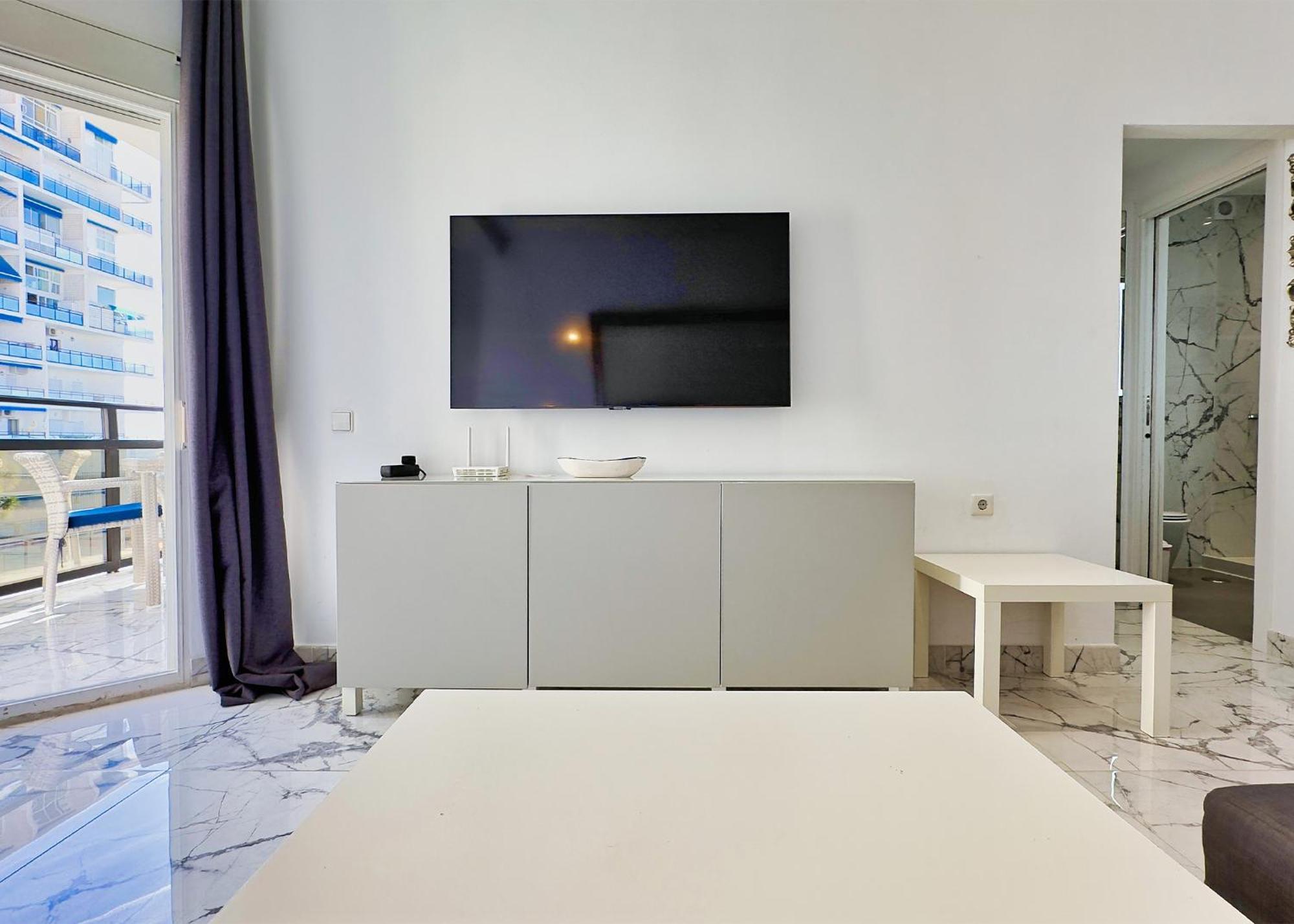 Apartment Skol 424 Stunning One-bedroom With Sea Views