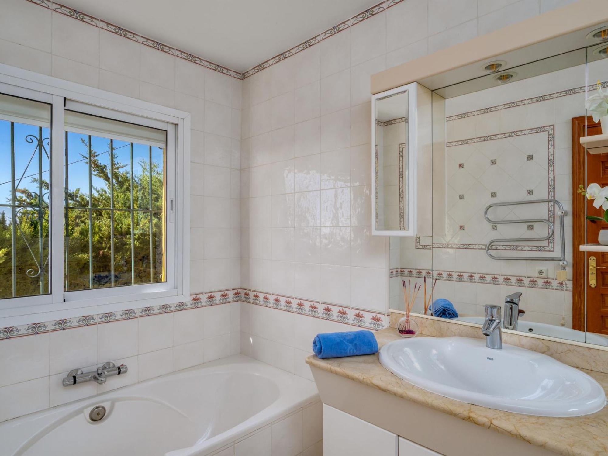 Banus Hills By Interhome Pousada